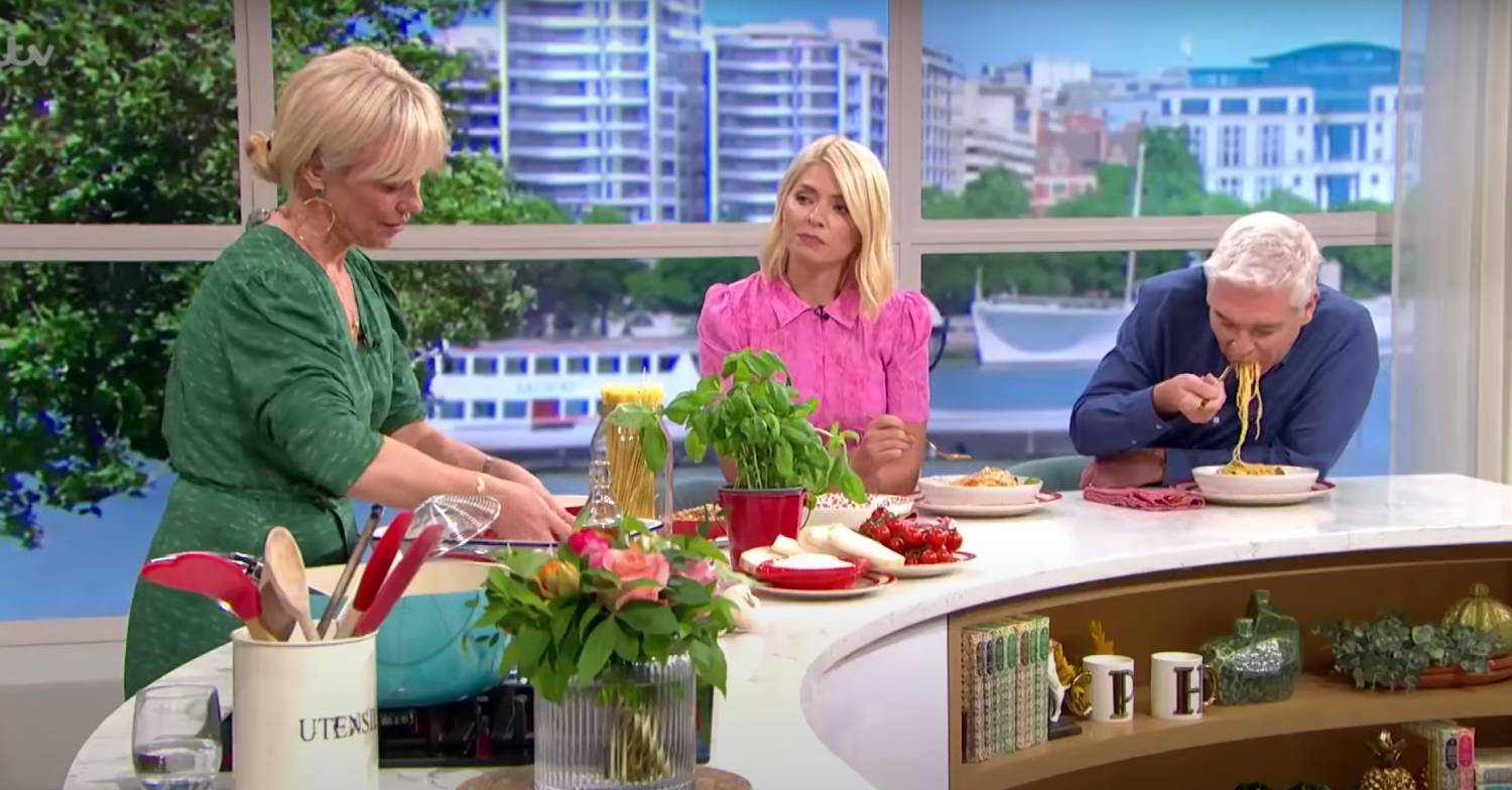 Clodagh McKenna prepares food as Holly Willoughby watches