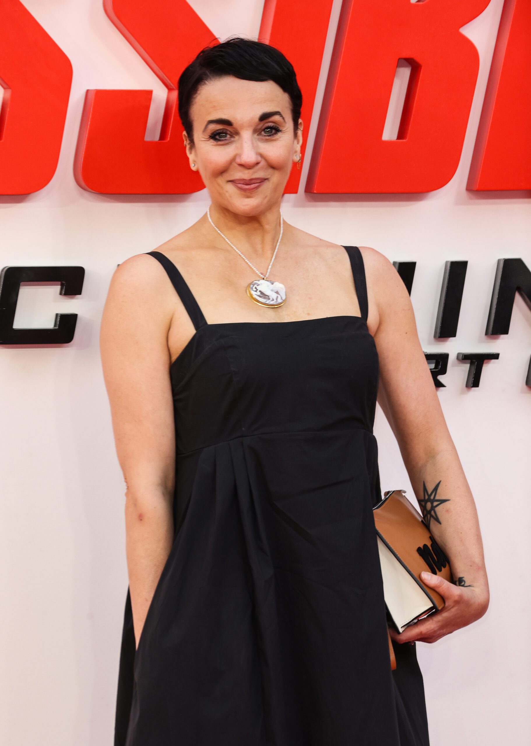 Amanda Abbington smiling at event
