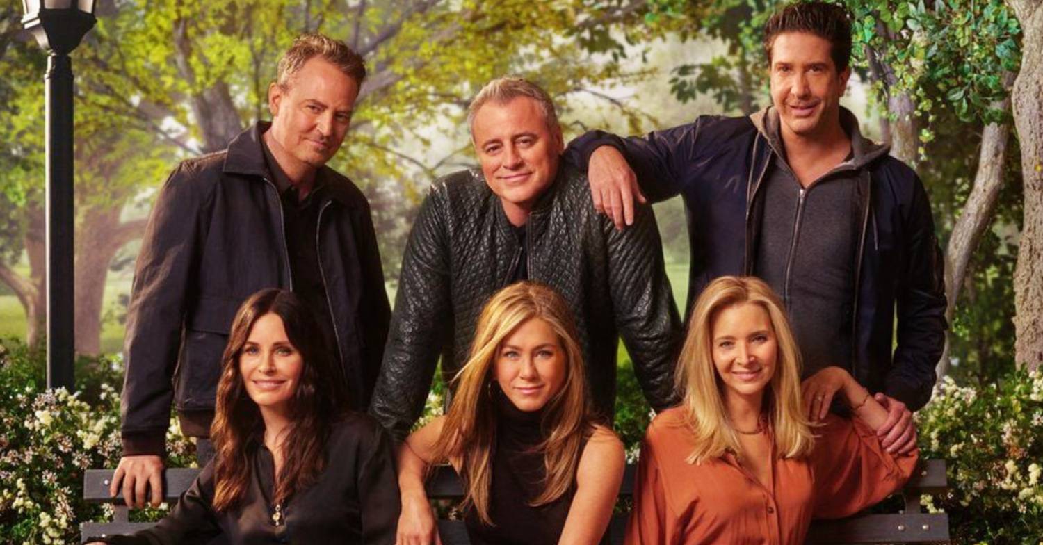 The cast of the Friends reunion show pose for the camera