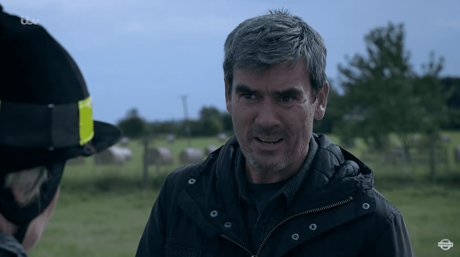 Cain pleads with Kim in Emmerdale