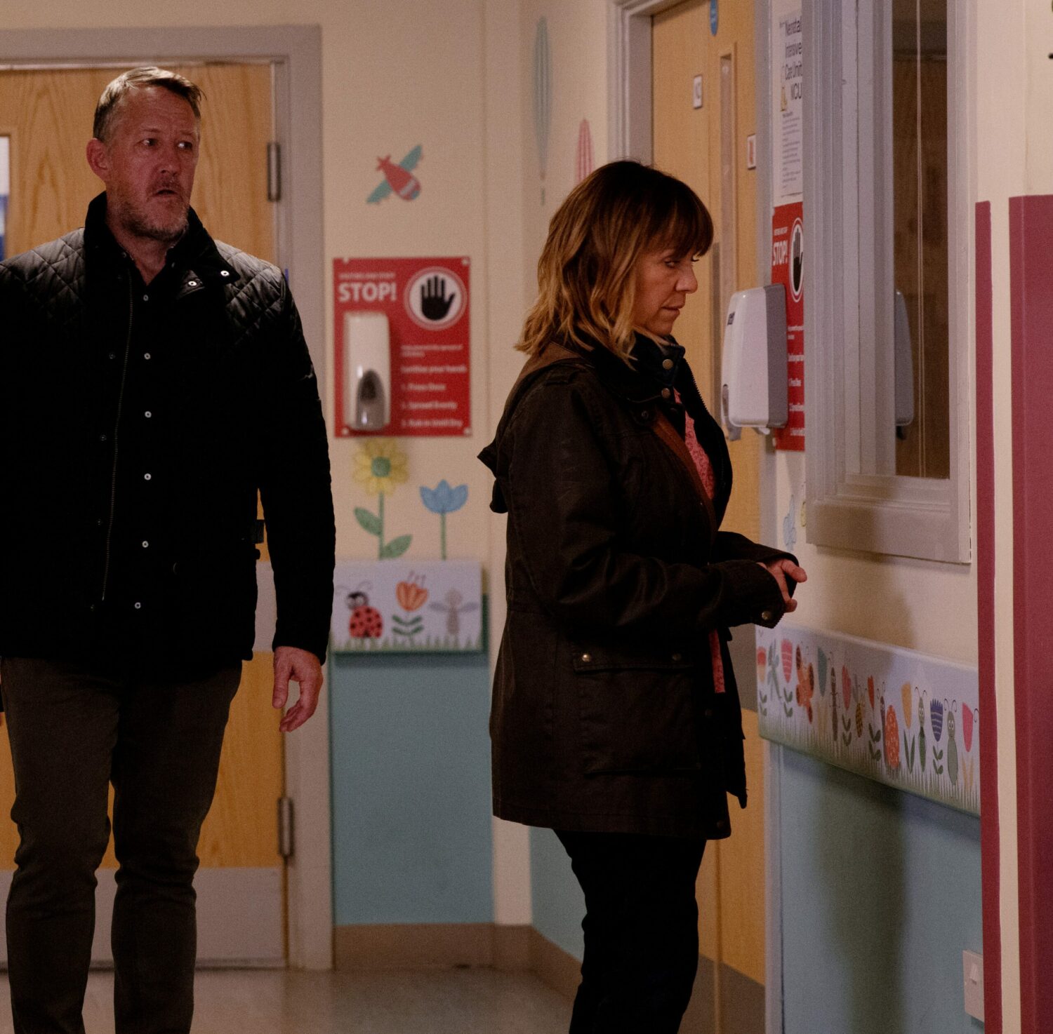 Gus is staring at Rhona at the hospital