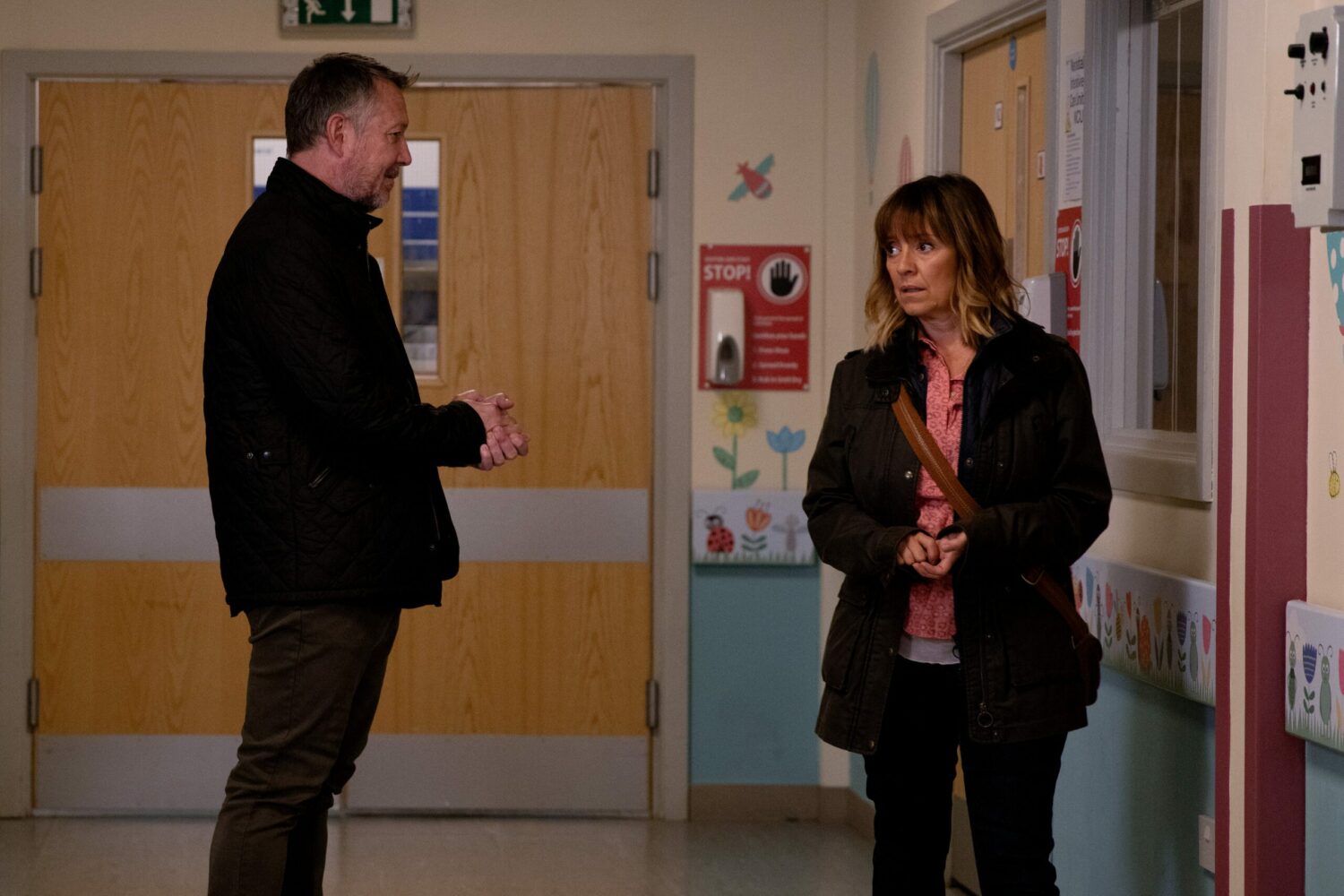 Gus and Rhona have a tense conversation at the hospital 
