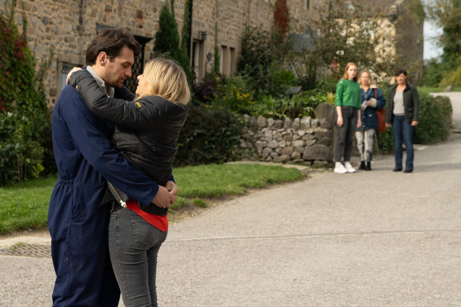 Emmerdale's Mack and Charity are about to kiss outside