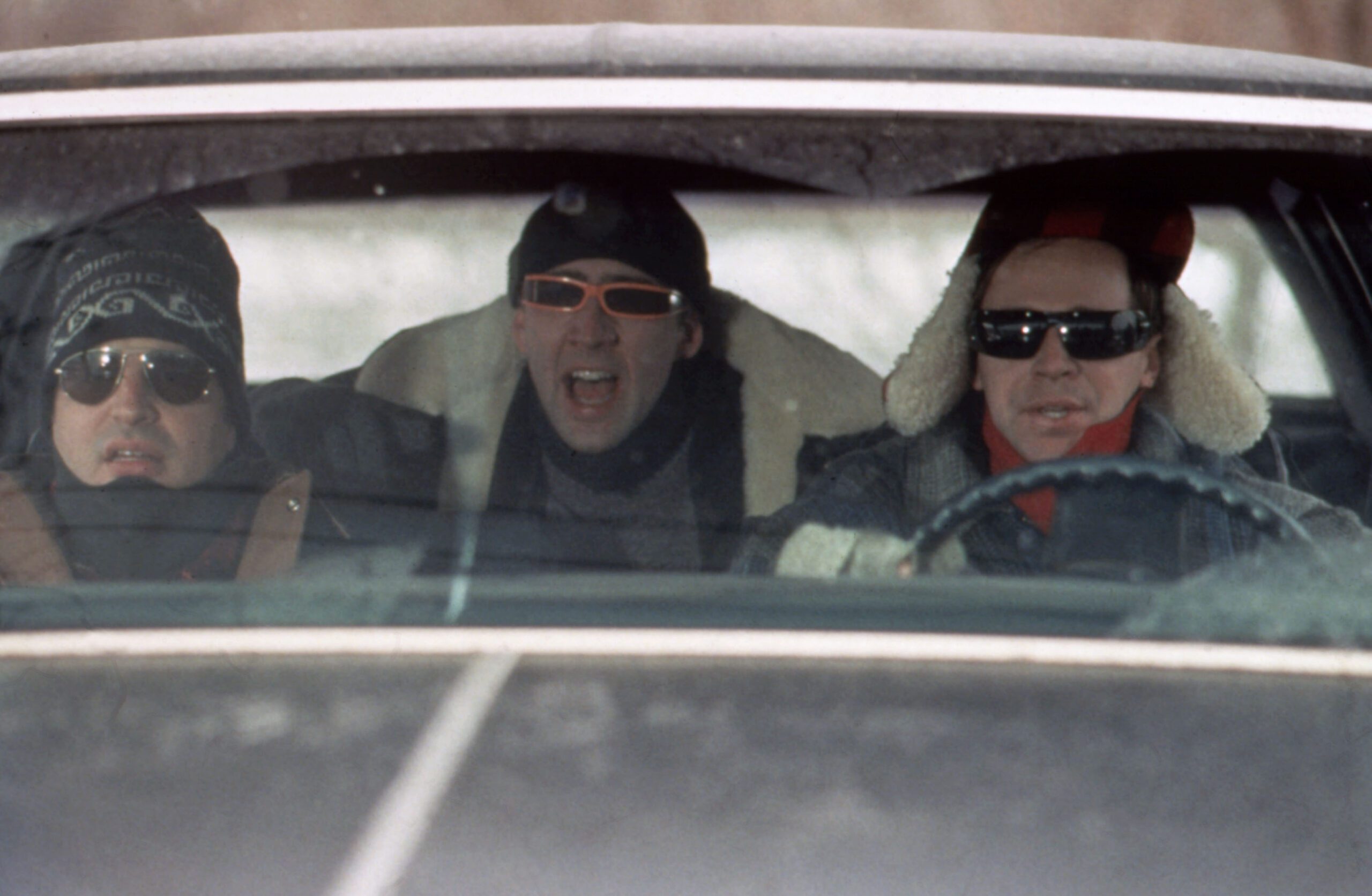 Nicolas Cage, Jon Lovitz and Dana Carvey in Trapped In Paradise (1994)