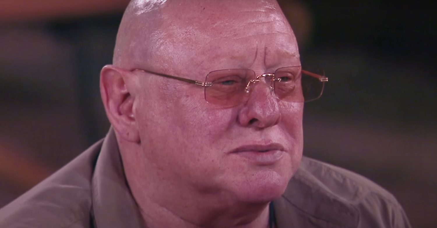 Shaun Ryder reacts to Gillian McKeith entering the jungle