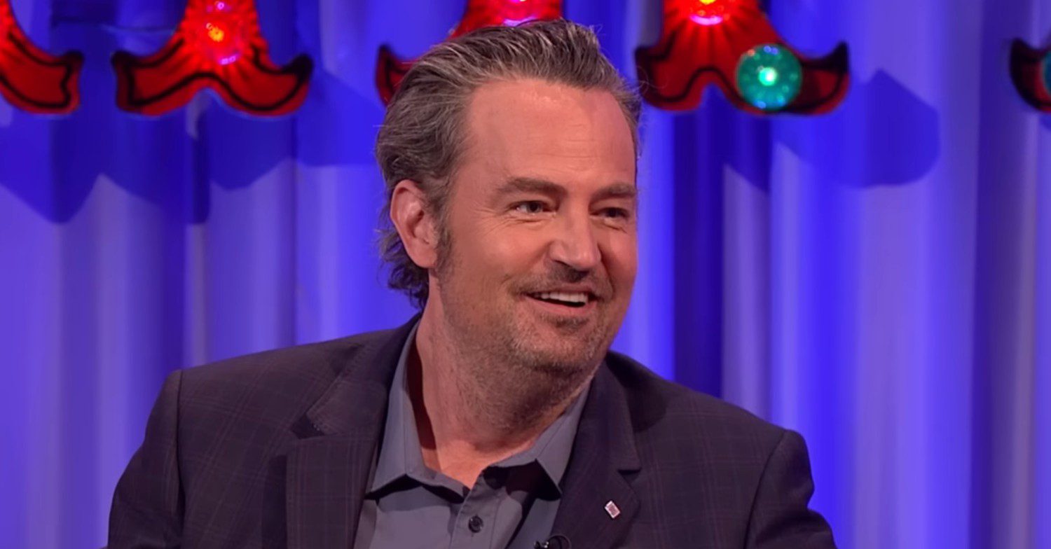Matthew Perry being interviewed by Alan Carr