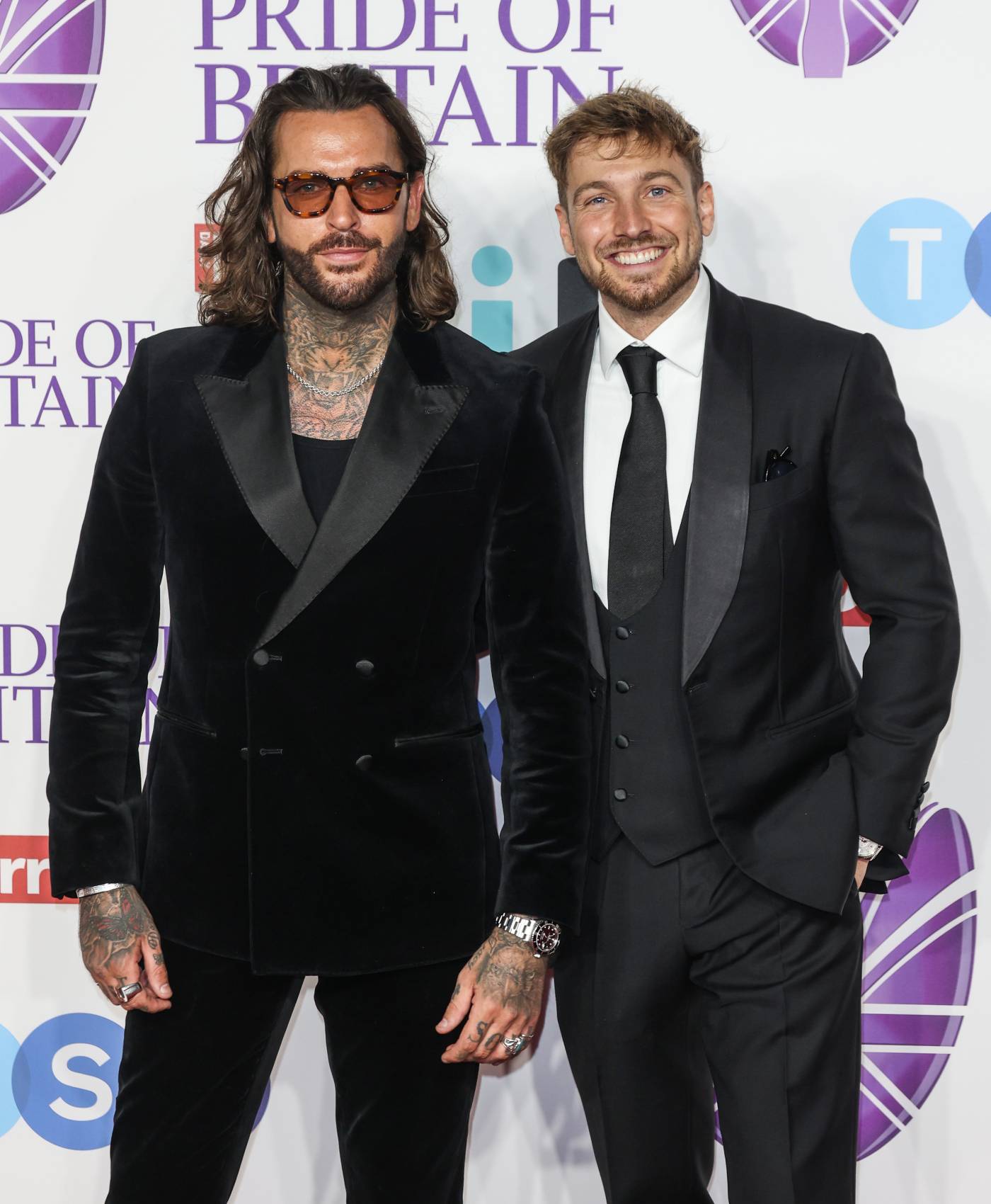Pete Wicks and I’m A Celebrity star Sam Thompson pose for photos
