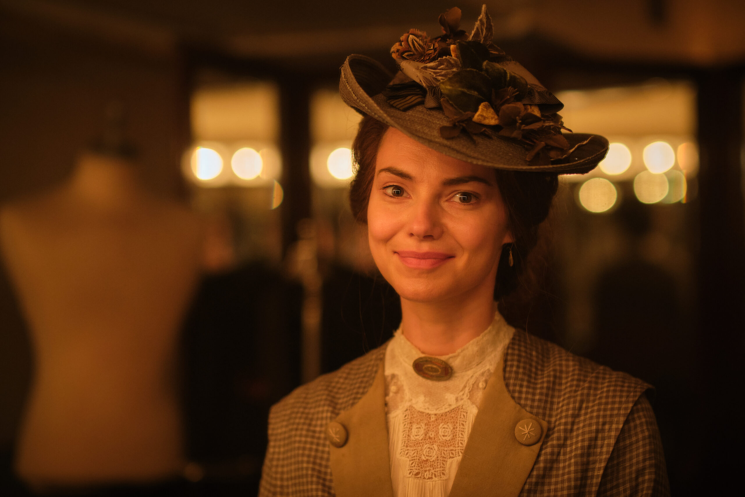 Kara Tointon as Young Elise in Archie