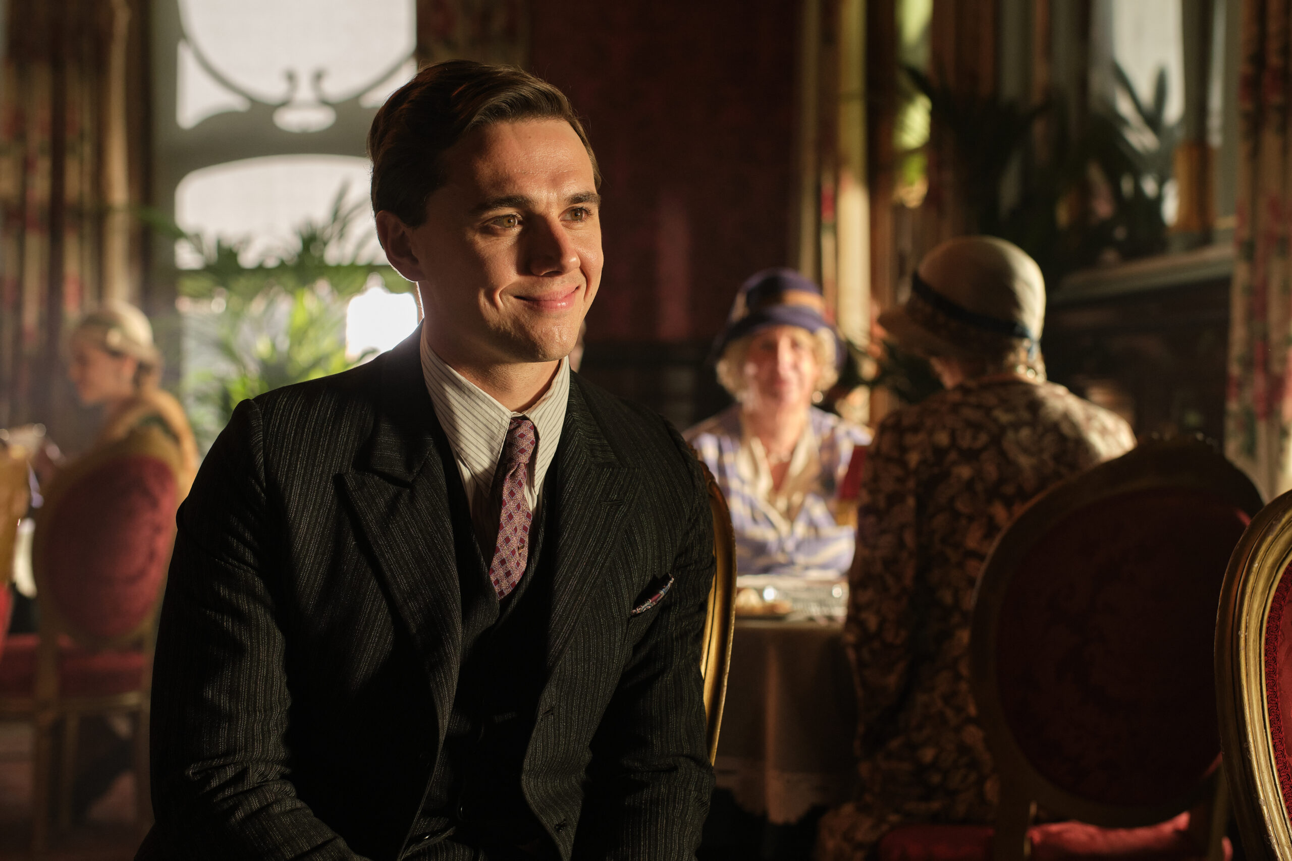 Calam Lynch as Archie in his twenties