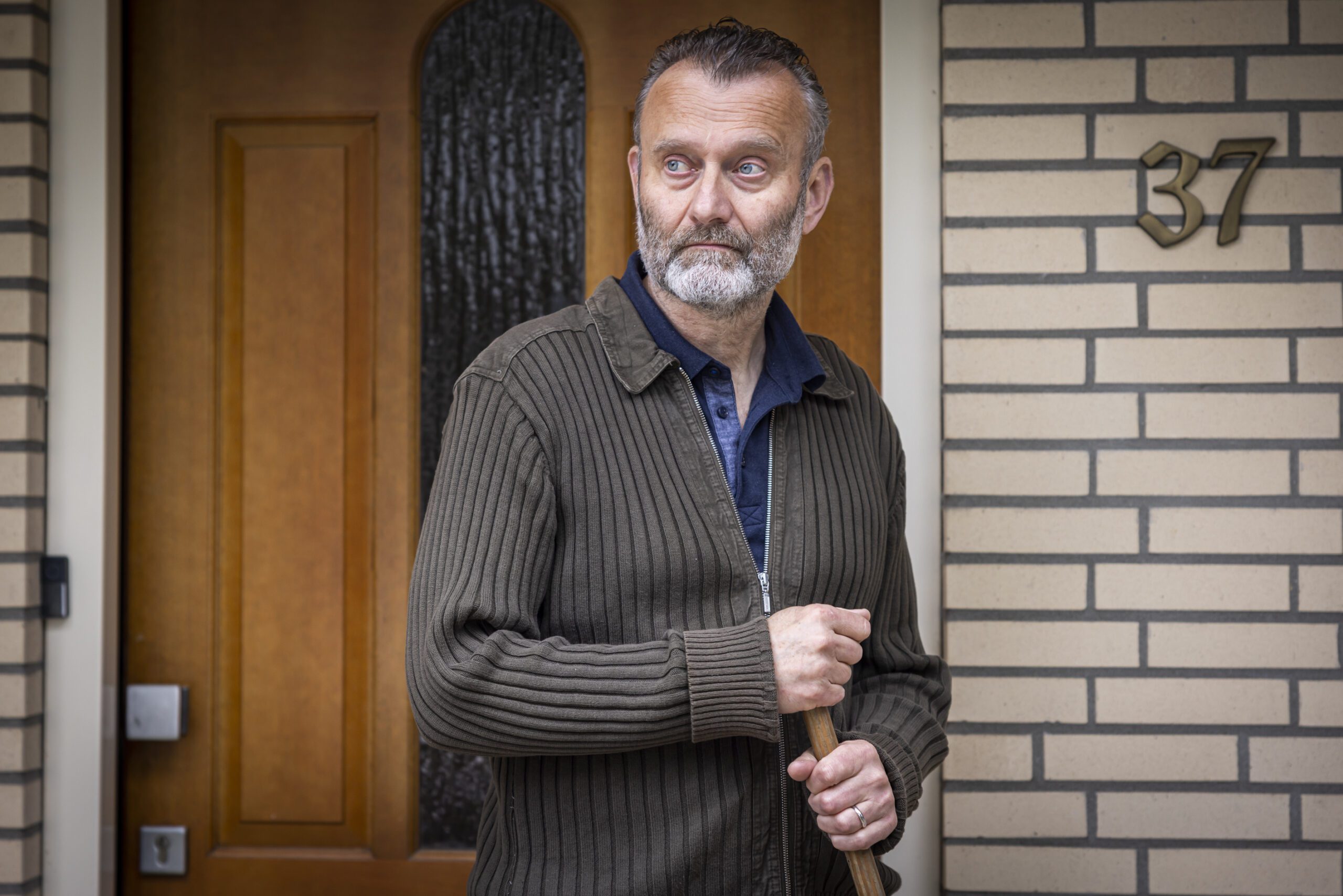 Hugh Dennis as Alan in the cast of The Couple Next Door