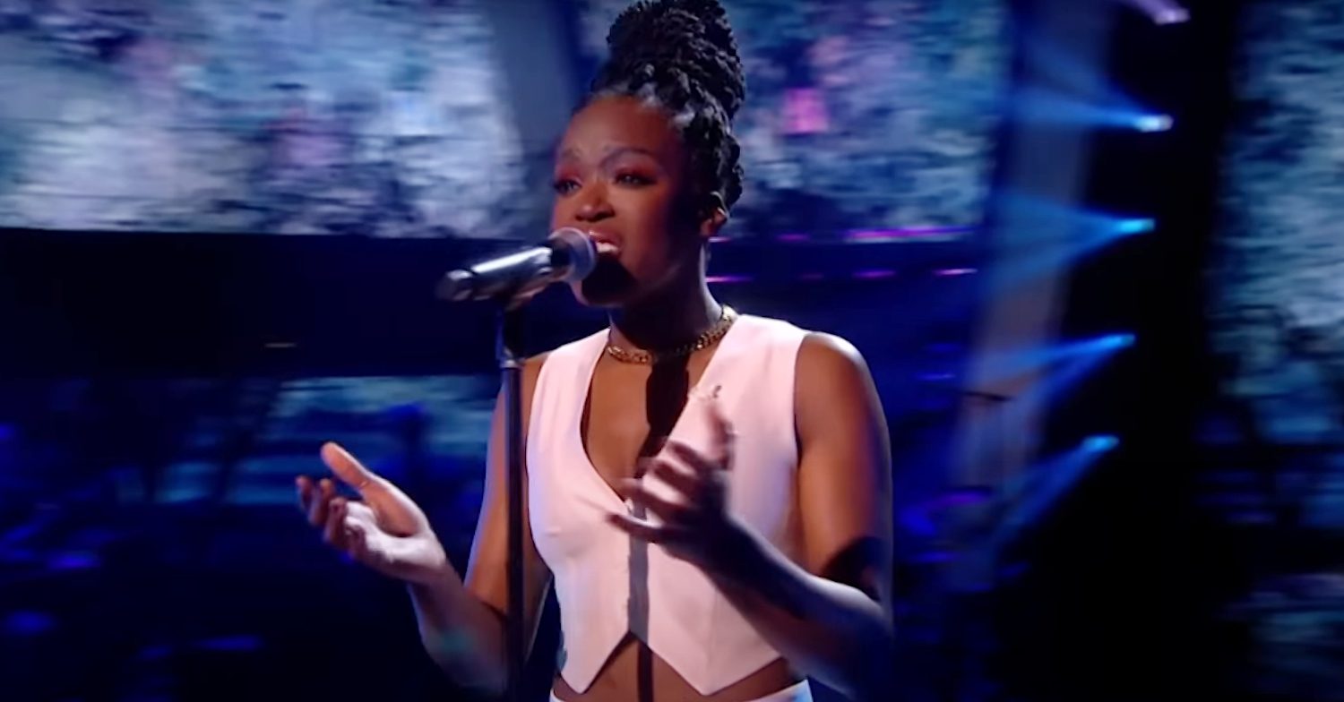 Anthonia Edwards' sings 'Praying' in the semi finals of The Voice