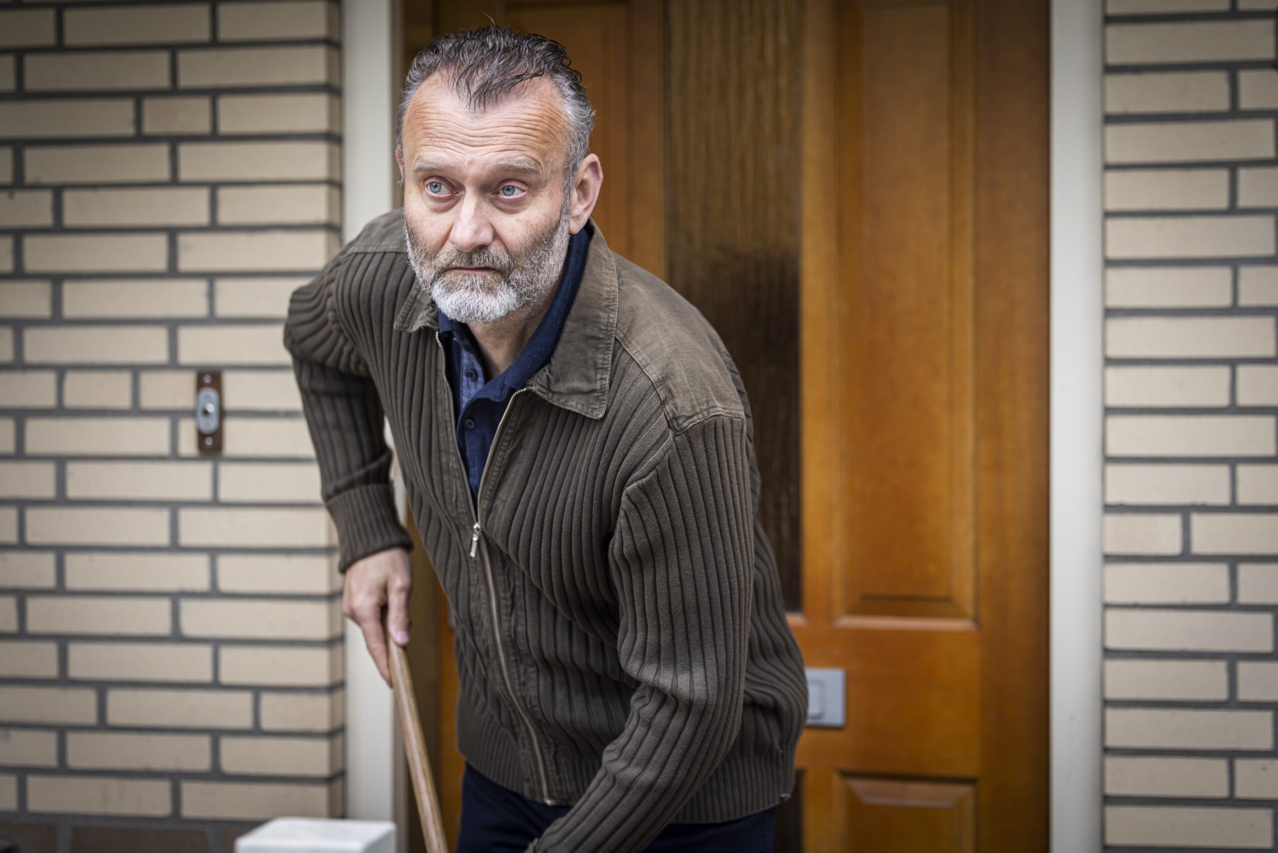Hugh Dennis as Alan in The Couple Next Door