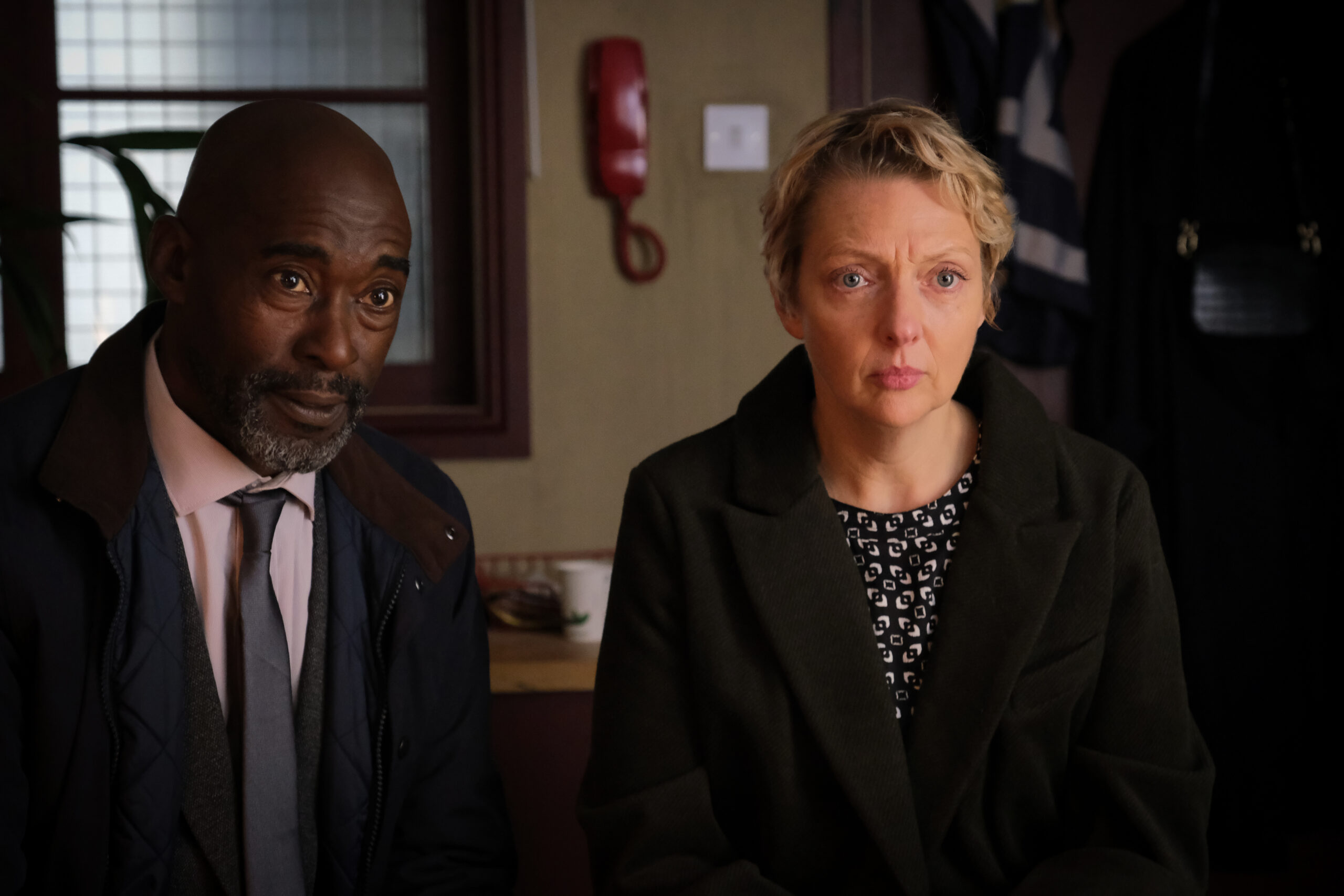 Patrick Robinson as Trevor and Natasha Joseph as Evelyn in Platform 7