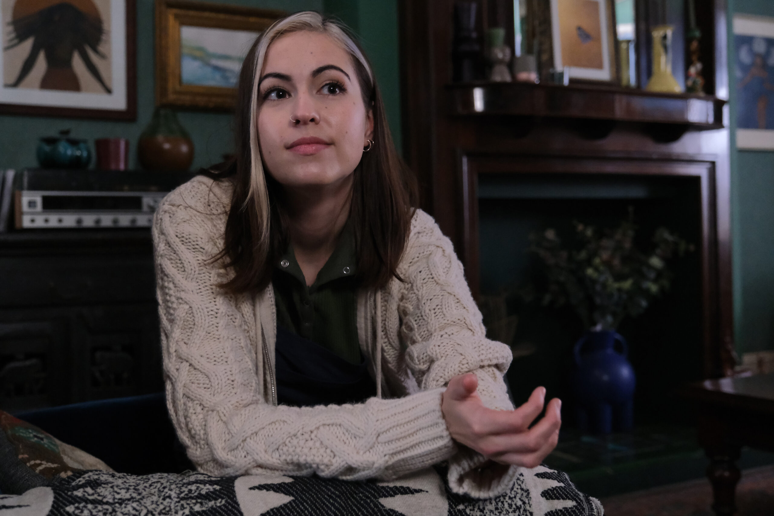 Rhiannon Clements stars as Izzy in Platform 7