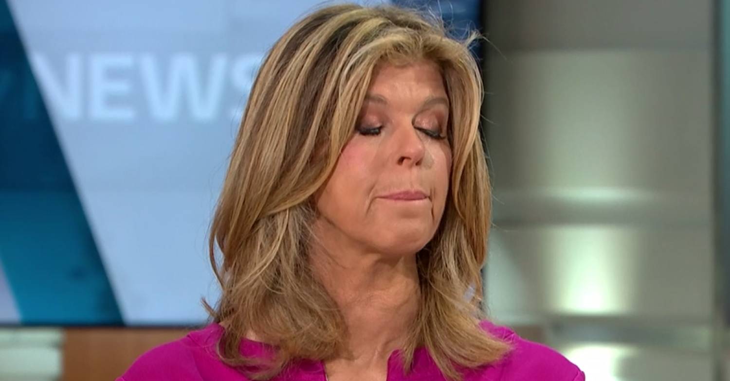 Kate Garraway closes her eyes