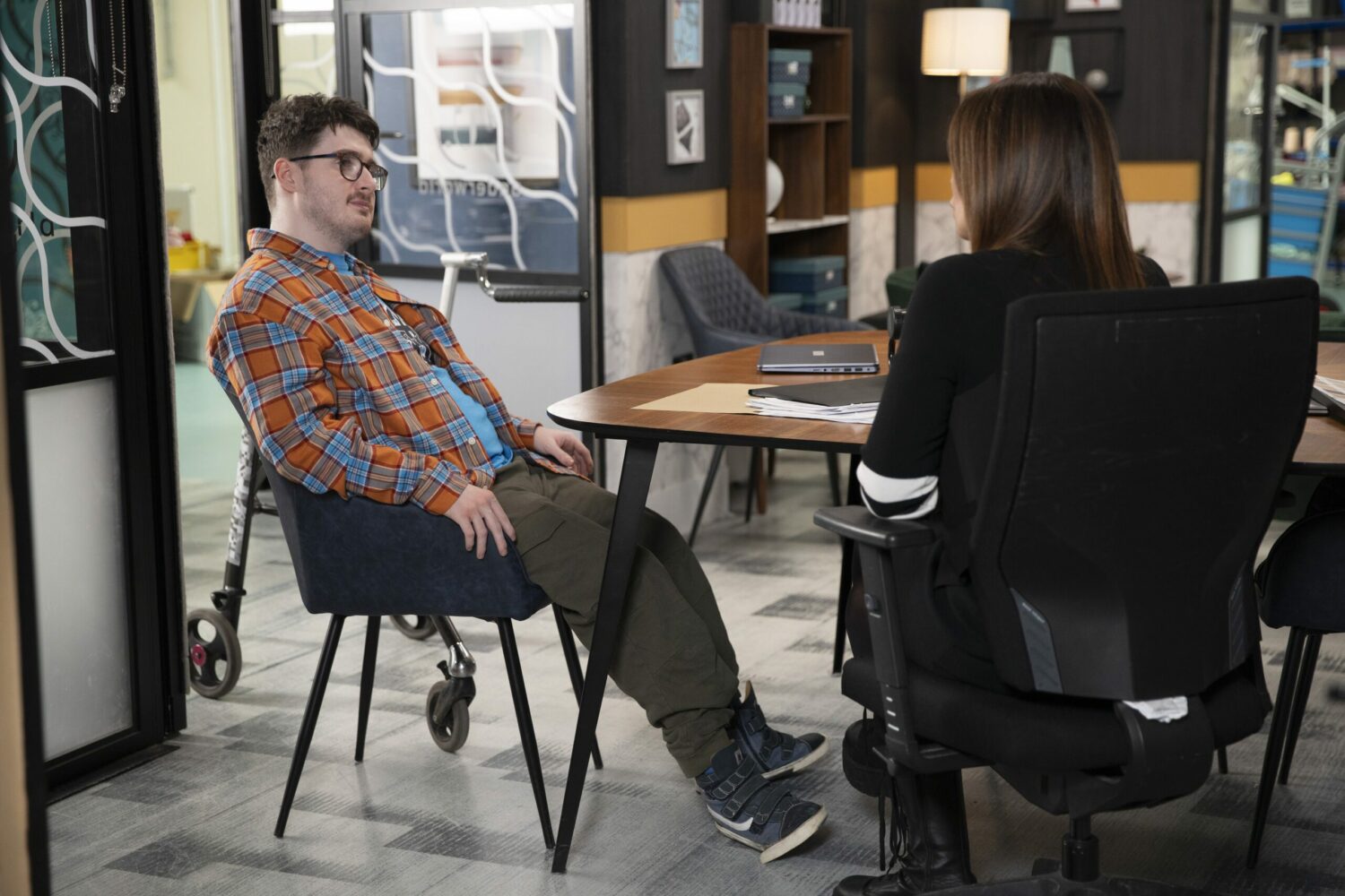 Carla talking to Bobby on Corrie