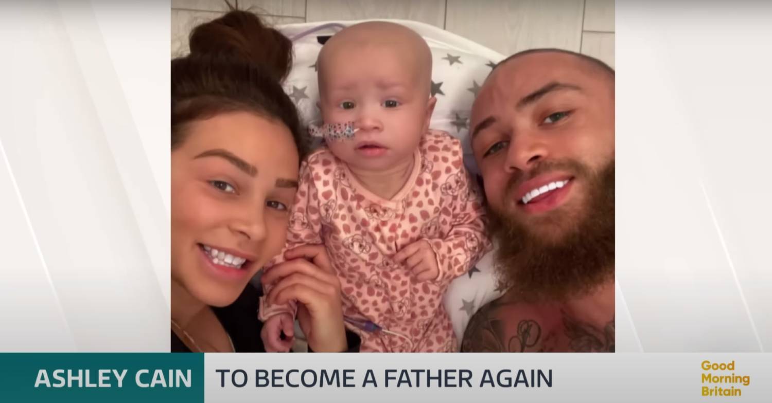 Safiyya Vorajee and Ashley Cain pose for a selfie with Azaylia