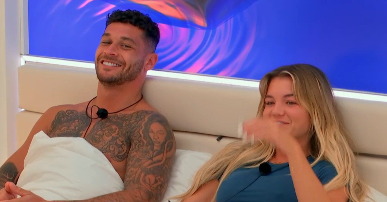 Callum and Molly on Love Island All Stars