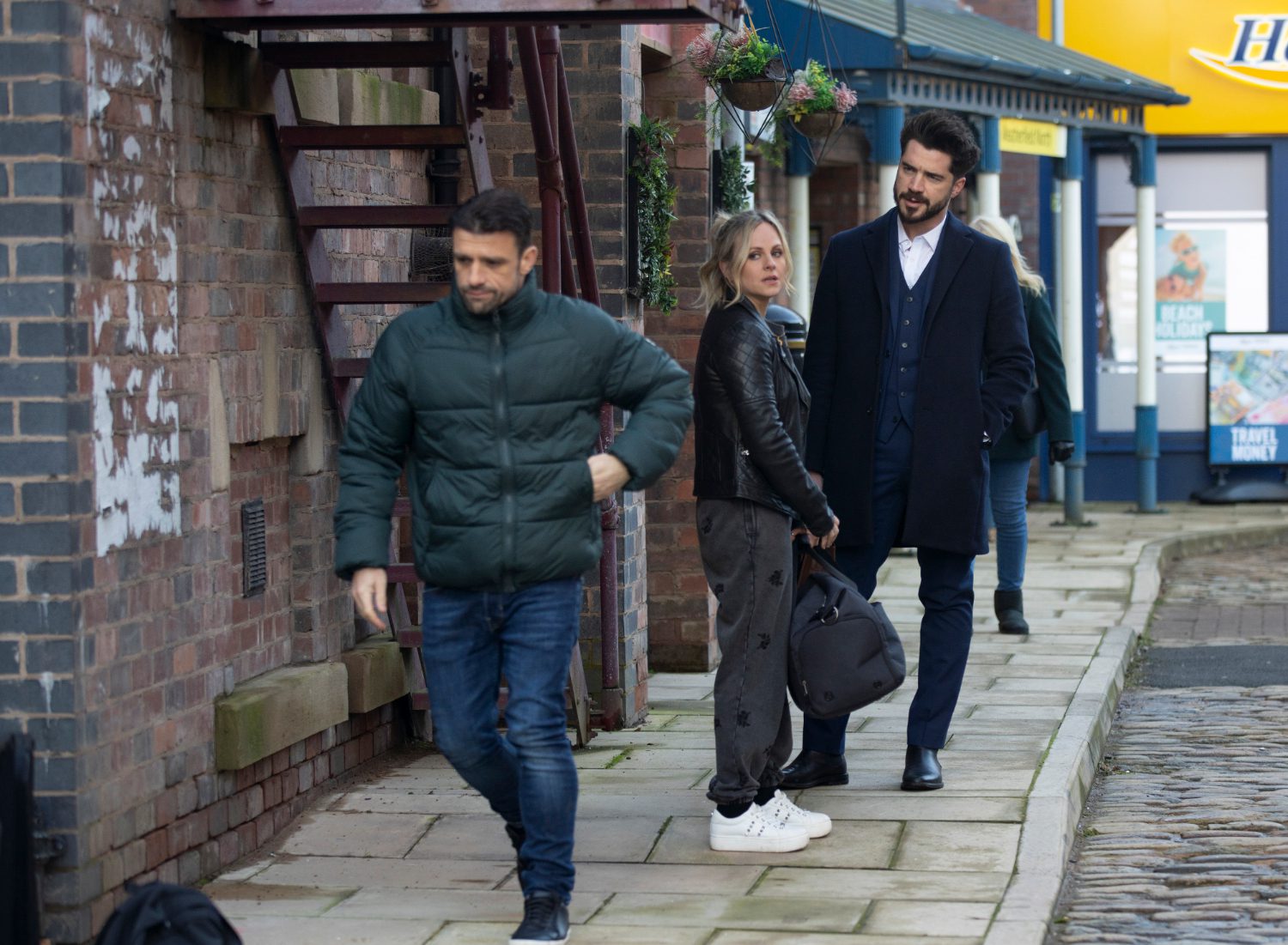 Damon leaves as Adam and Sarah chat