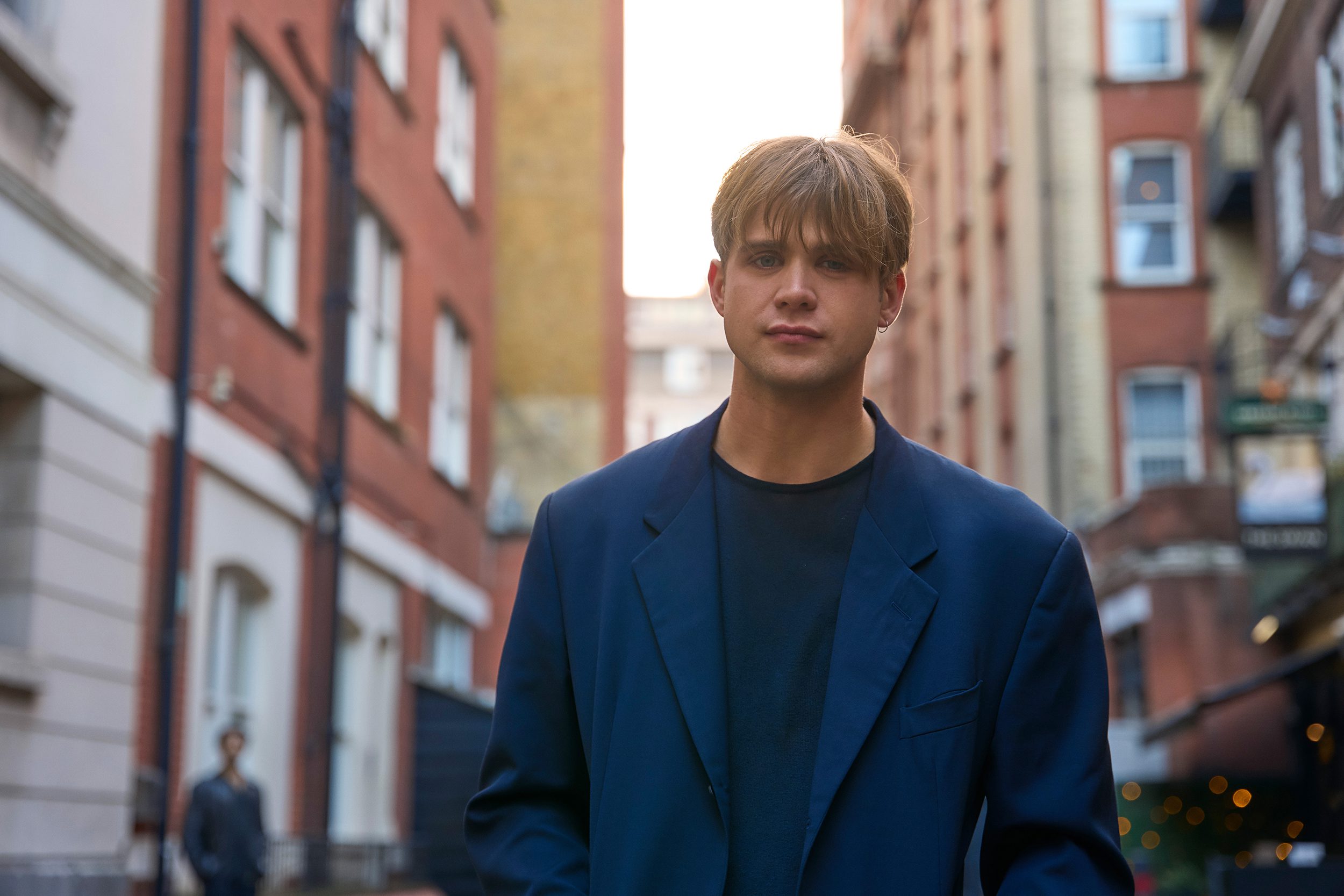 Leo Woodall in character as Dexter Mayhew in Netflix series One Day