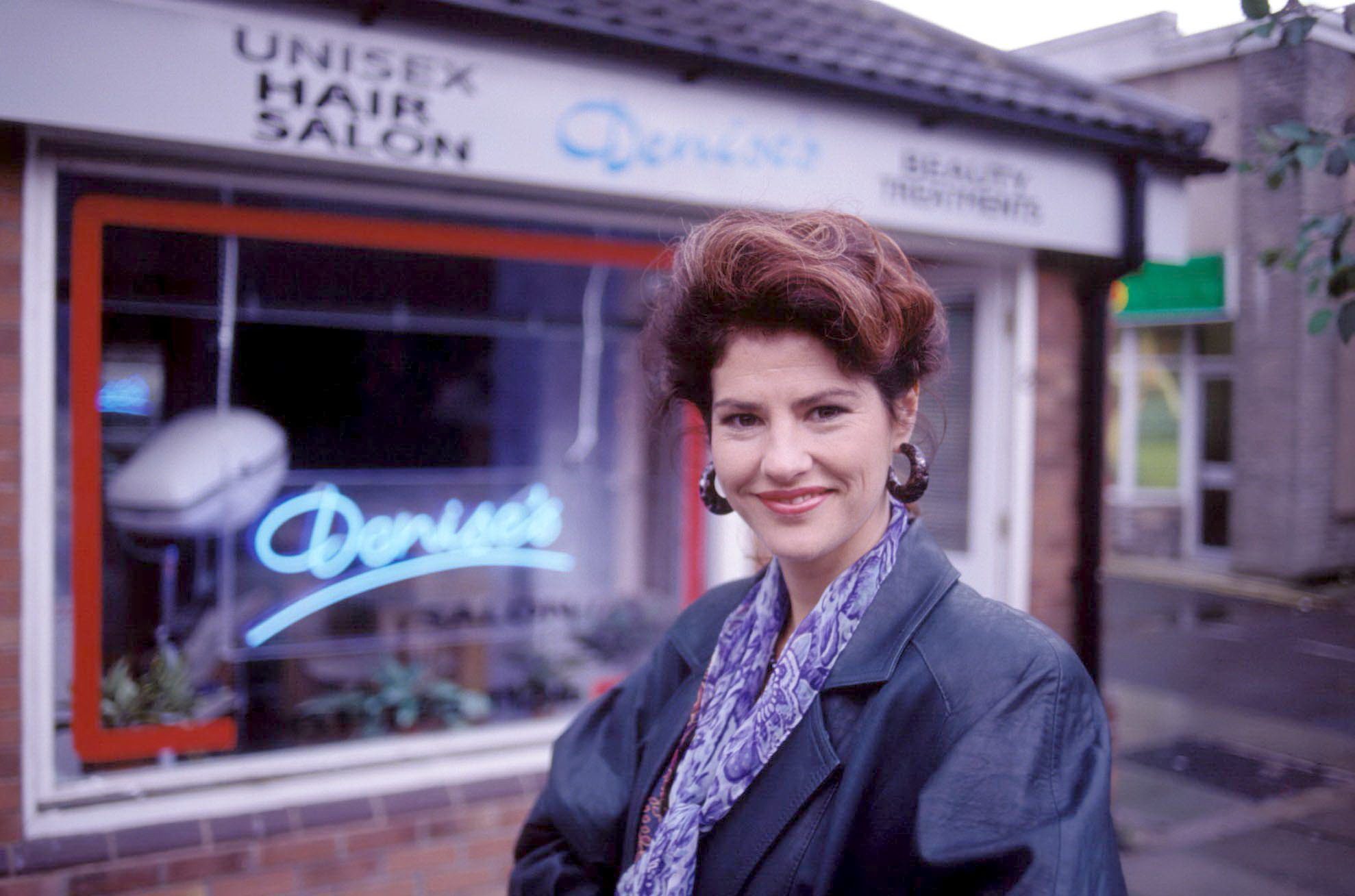 Denise Black in character as Denise Osbourne outside the hairdressers in Coronation Street in 1992