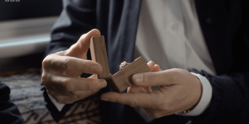 Jack Hodgson proposes to Nikki Alexander in Silent Witness