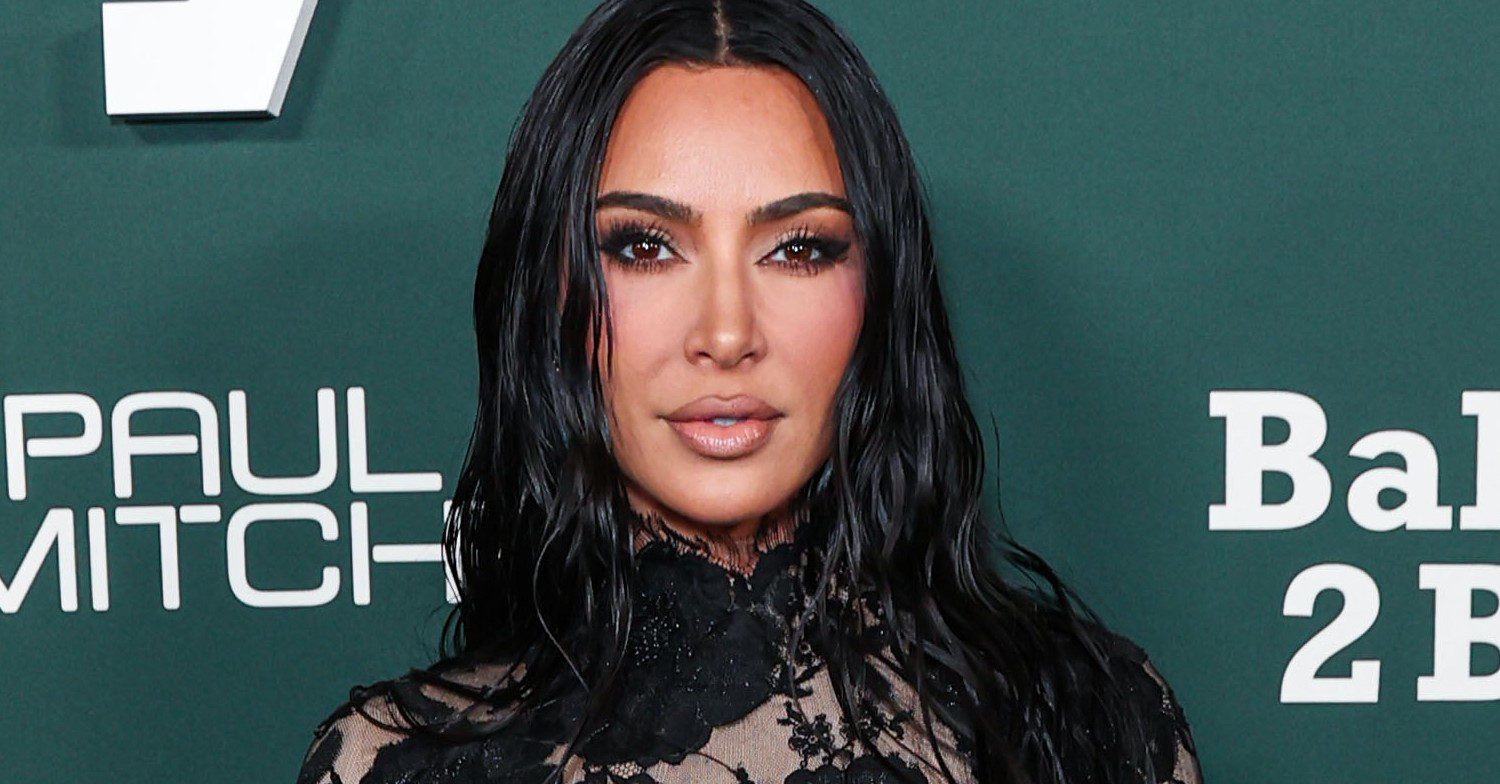 Kim Kardashian posing