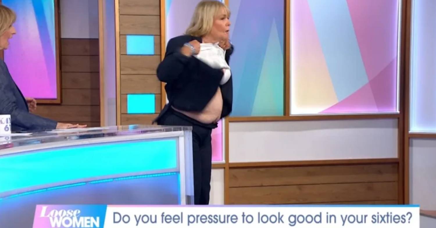 Linda Robson flashes on Loose Women today