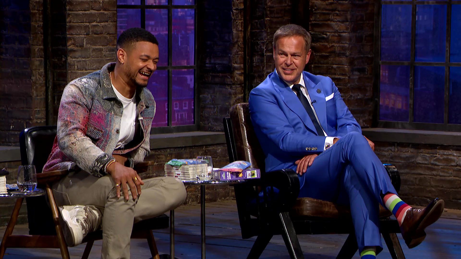 Steven Bartlett and Peter Jones smiling on Dragons' Den