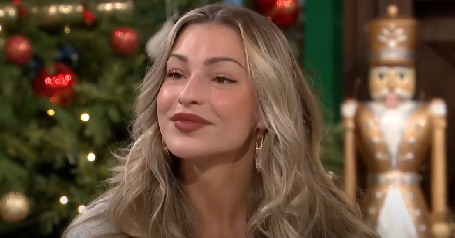 Strictly star Zara McDermott smiling on This Morning