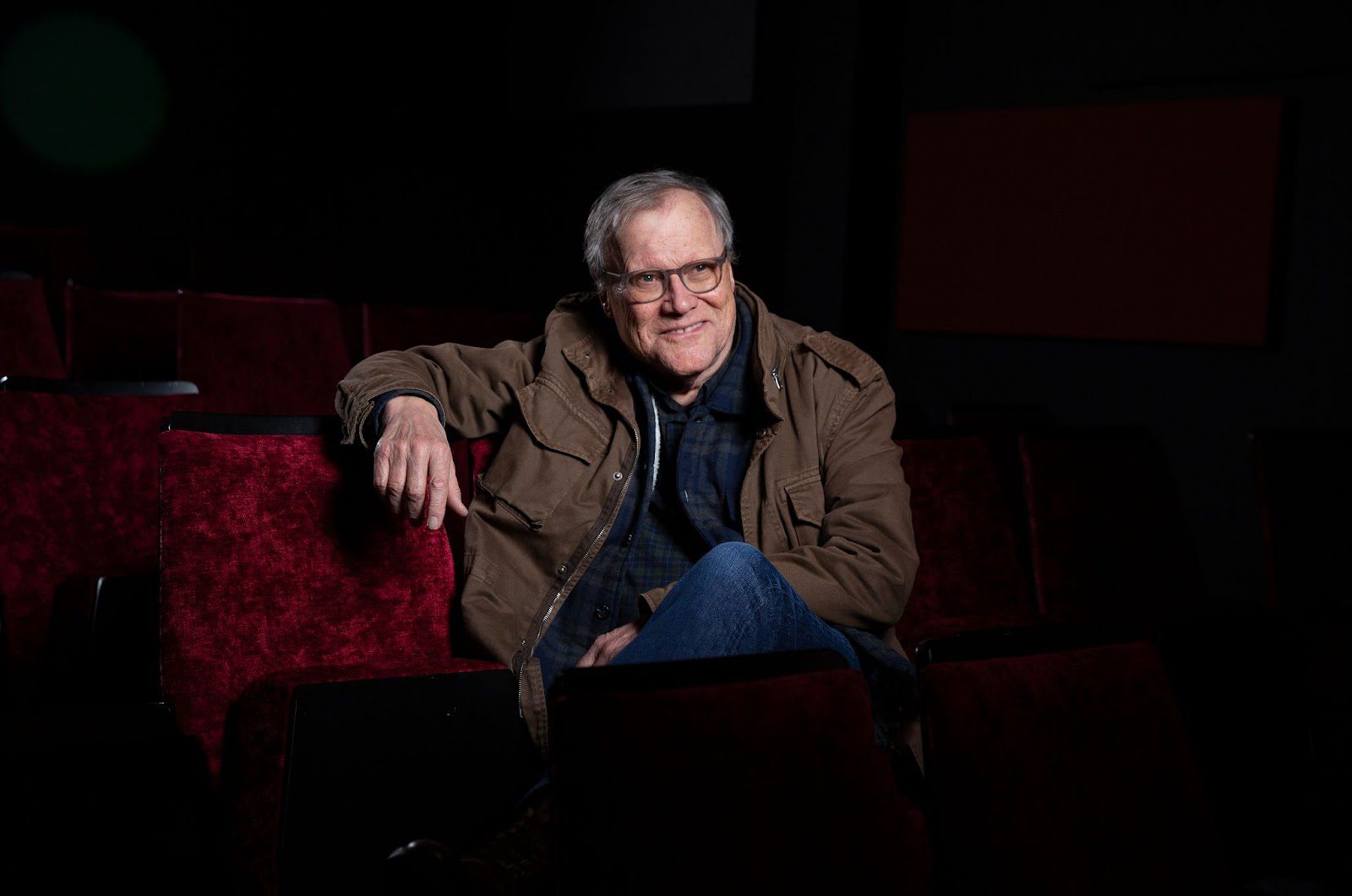 Coronation Street's David Neilson is smiling in promo shot