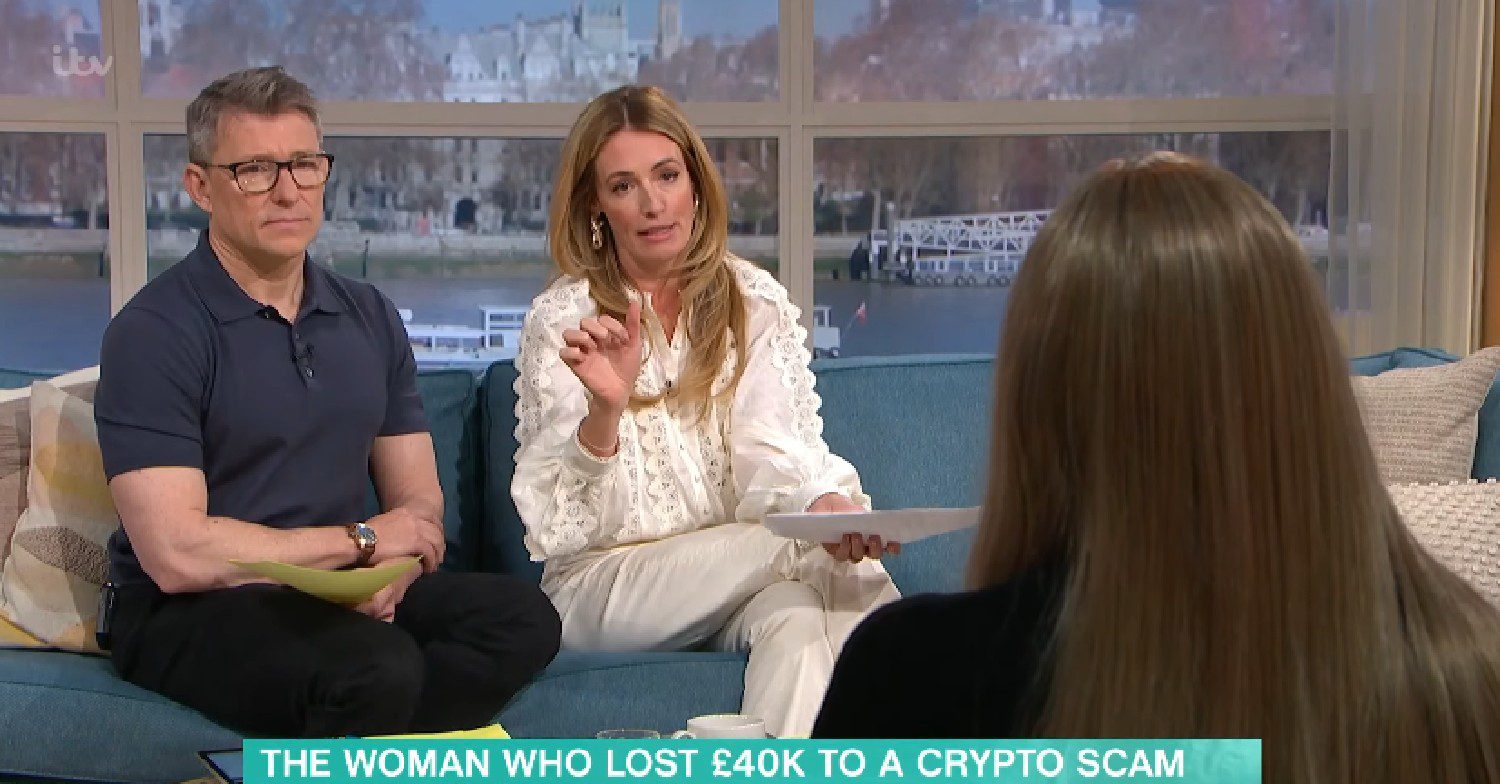 Ben Shephard and Cat Deeley speaking to a guest on This Morning today