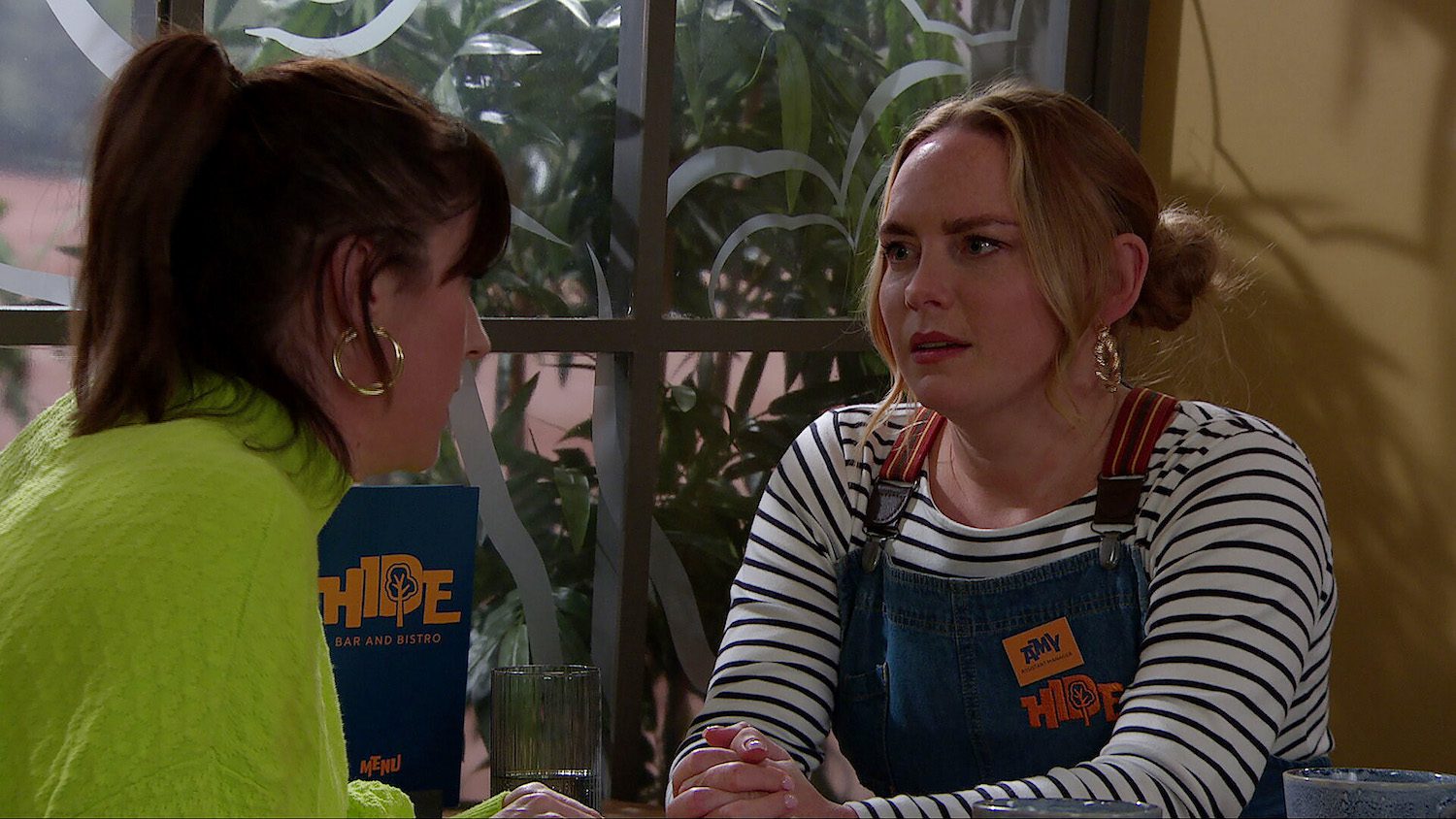 Emmerdale's Amy and Kerry are talking to each other in The Hide