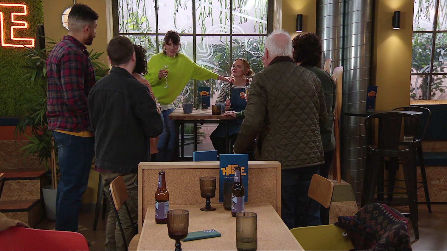Emmerdale's Kerry, Nate, Matty, Amy, Pollard and friends are gathering in The Hide