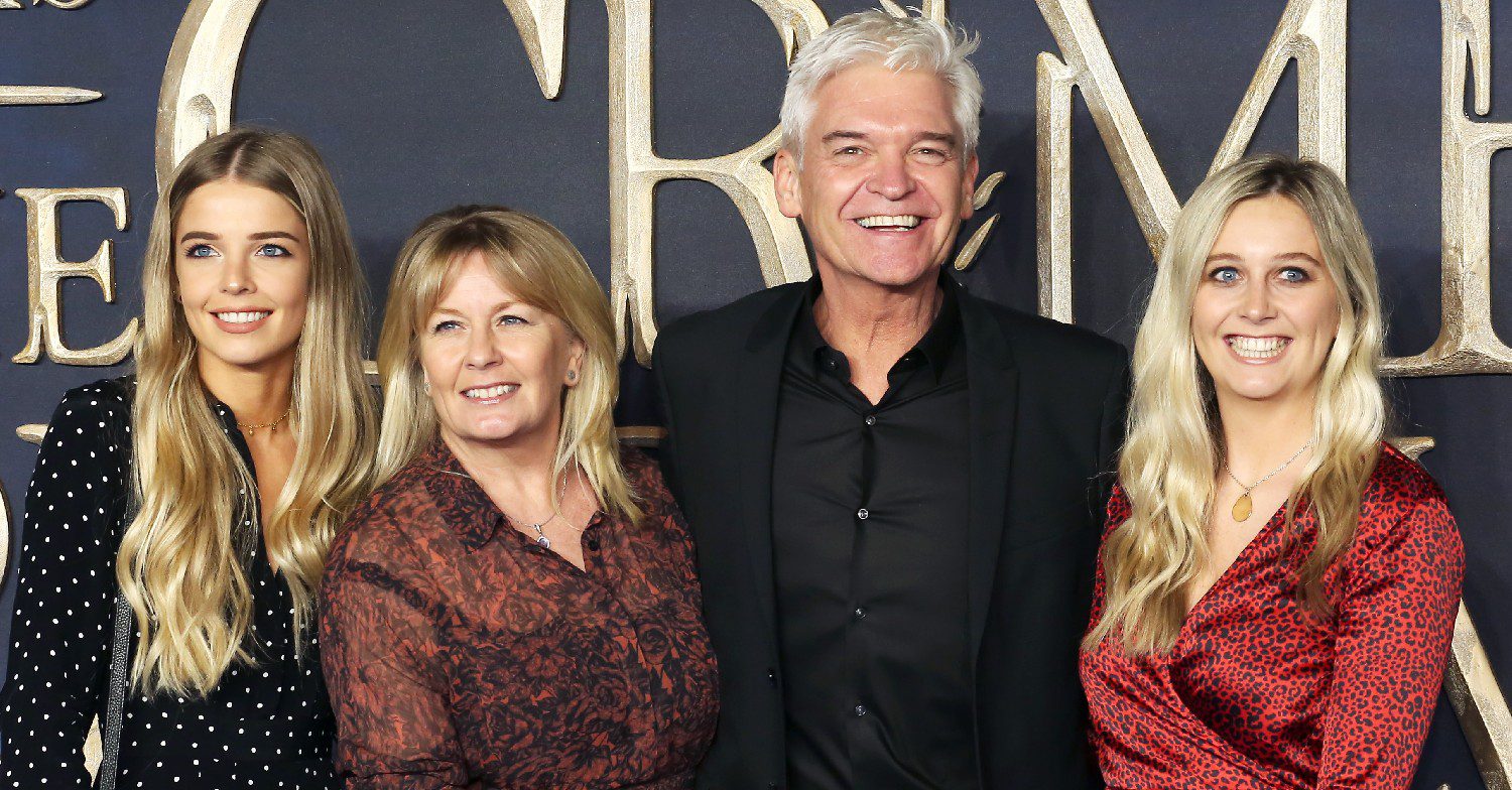 Phillip Schofield and his wife Stephanie and children smiling