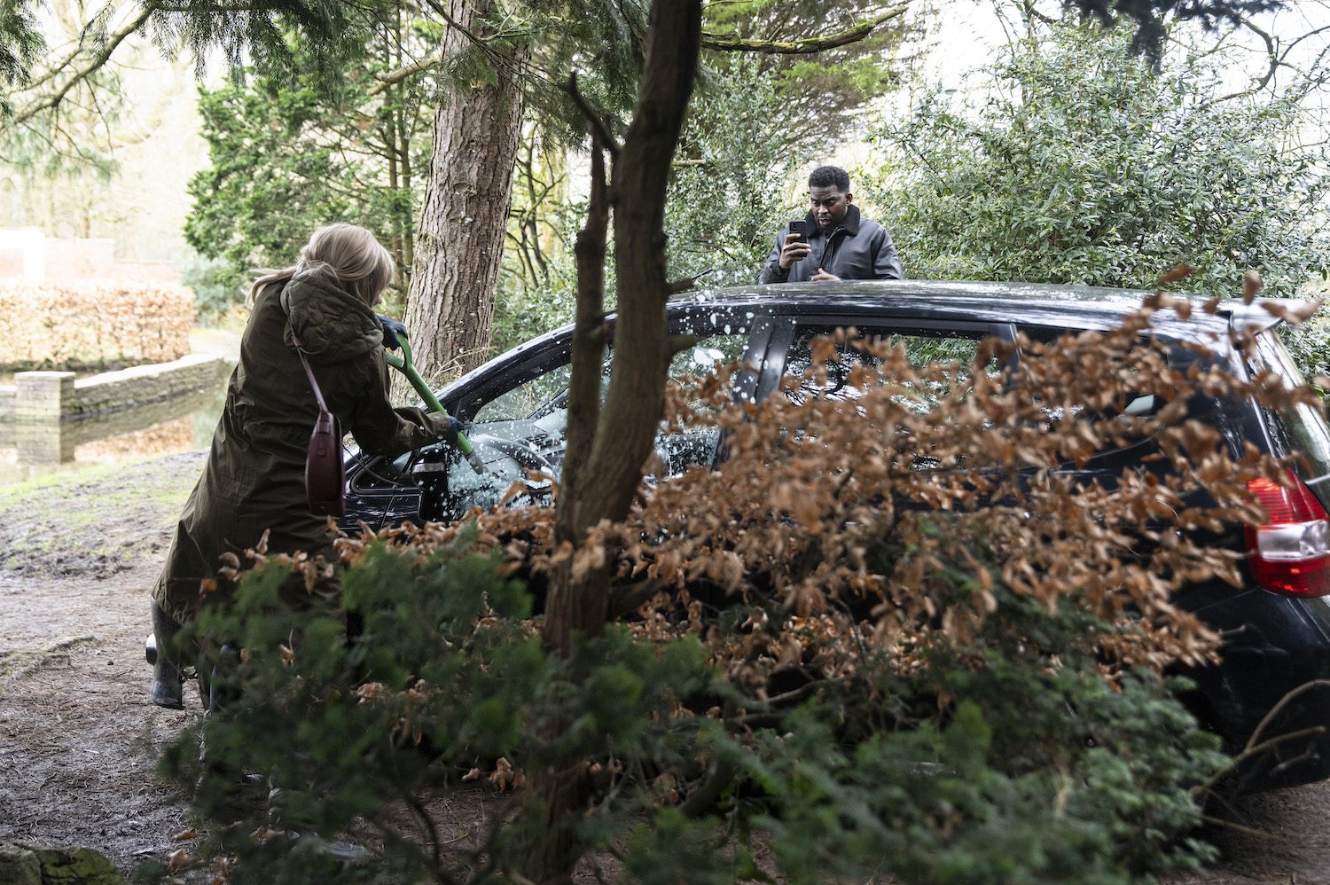 Coronation Street: Angry Toyah smashes a car with a shovel