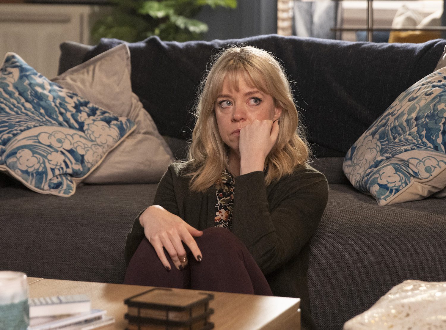 Coronation Street: Toyah is upset