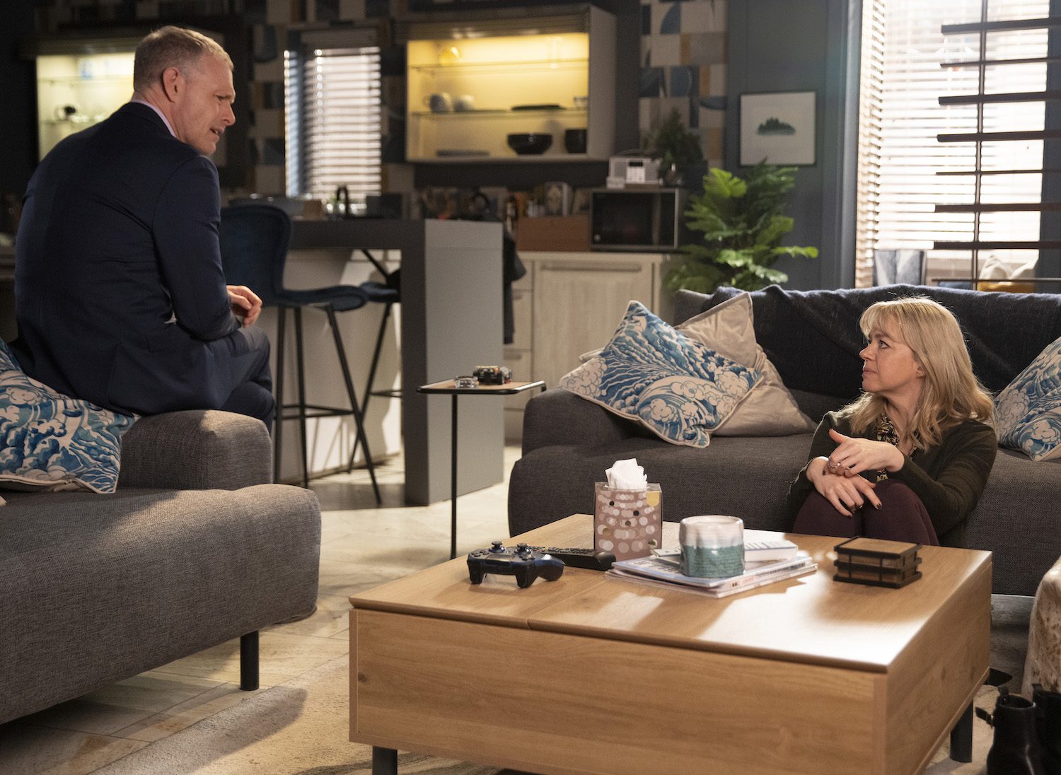 Nick Tilsley talks to upset Toyah in Corrie
