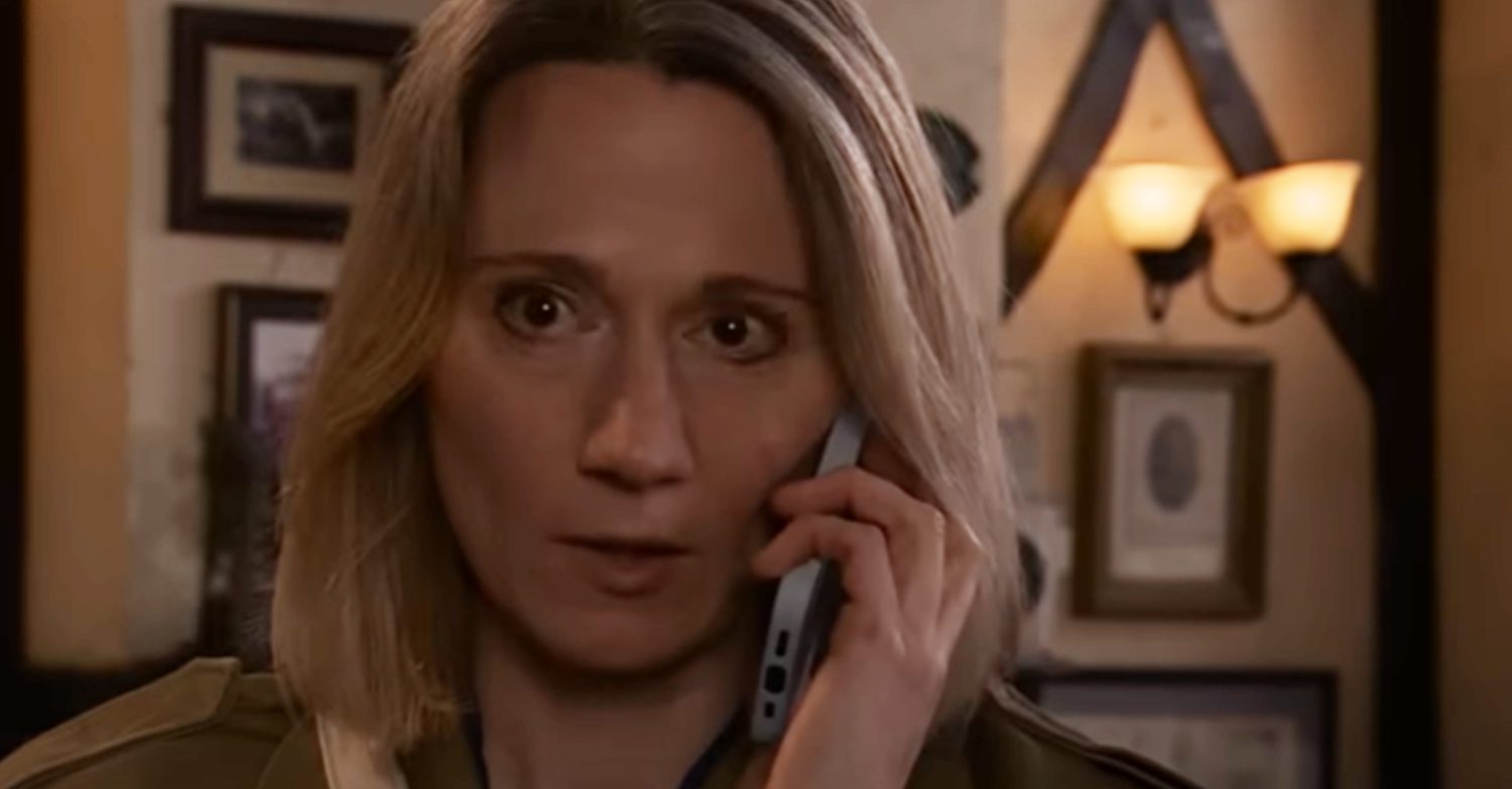 Coronation Street's Kerry is on the phone at Roy's