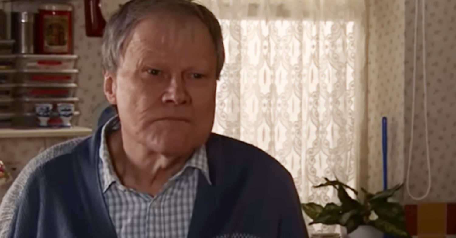 Coronation Street's Roy is upset