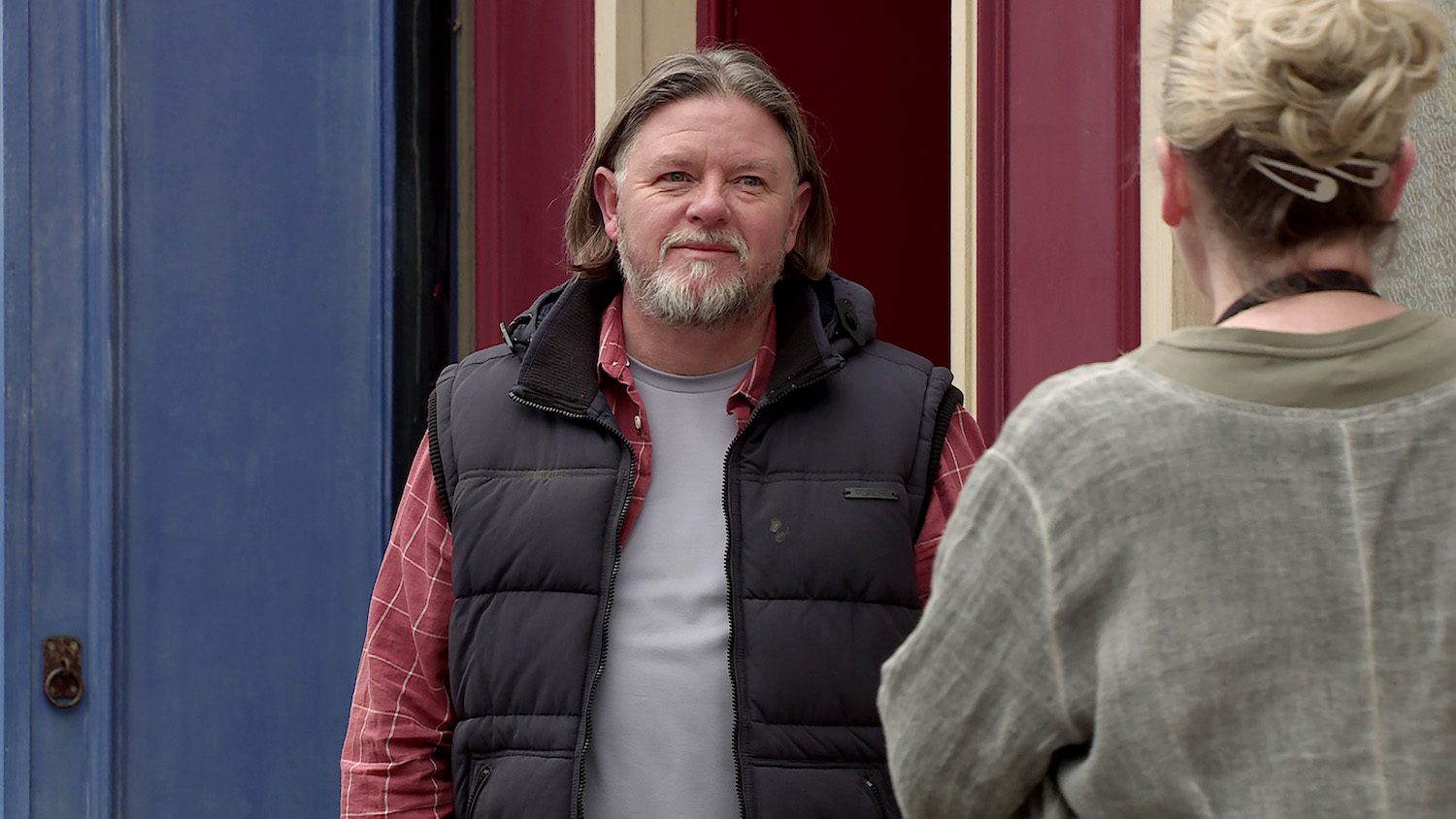 Coronation Street: Denny smiles smugly at Bernie