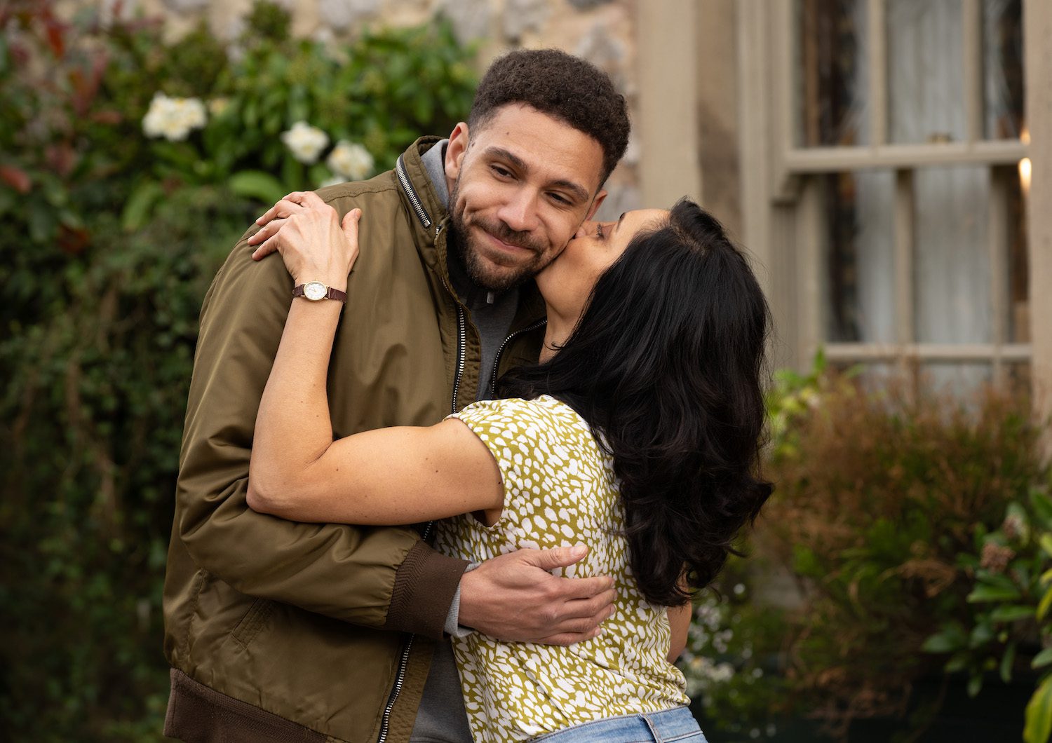 Emmerdale's Manpreet is kissing Billy on the cheek