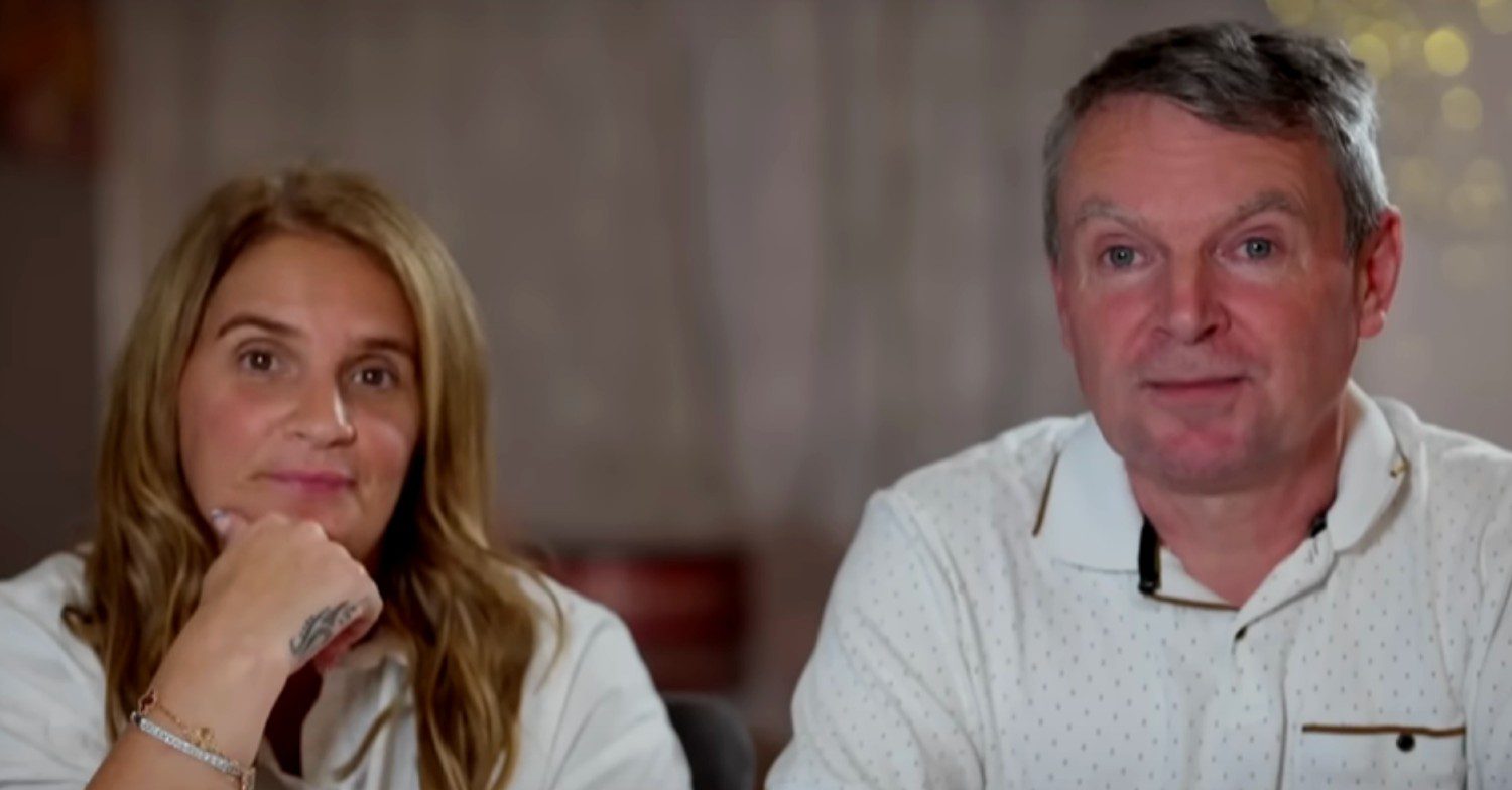 22 Kids and Counting stars Sue and Noel Radford talking on YouTube