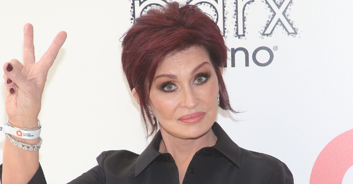 Sharon Osbourne doing a peace sign 