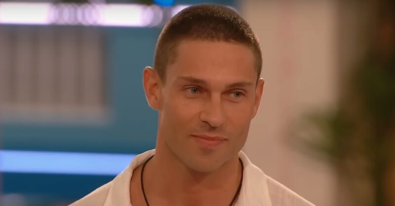Love Island viewers lose their minds as Joey Essex enters the villa