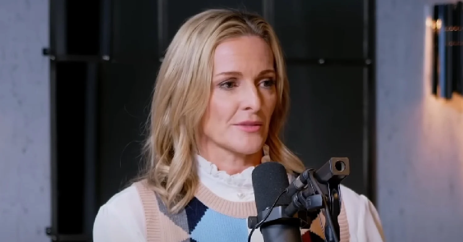 Gabby Logan talking on the Diary of a CEO podcast