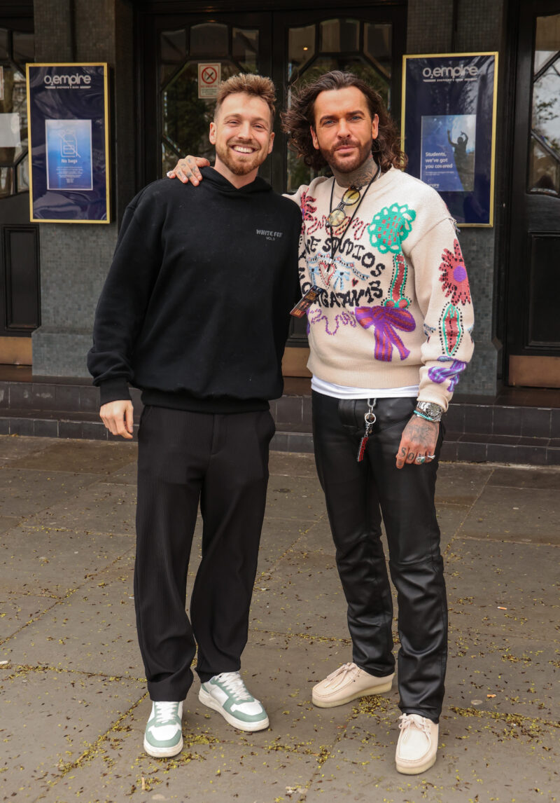 Sam Thompson and Pete Wicks pose together