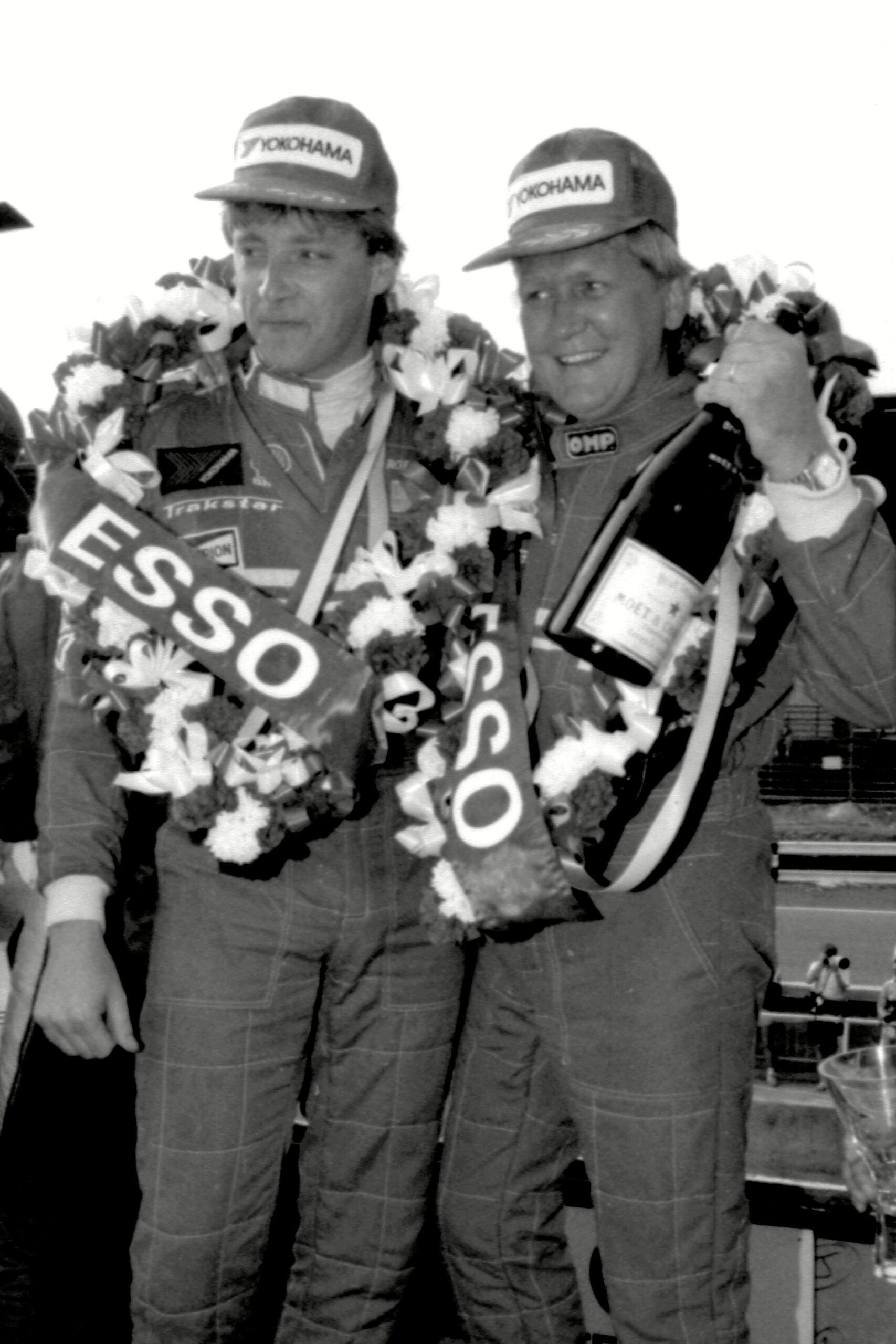 Mike Smith and Robb Gravett black and white picture