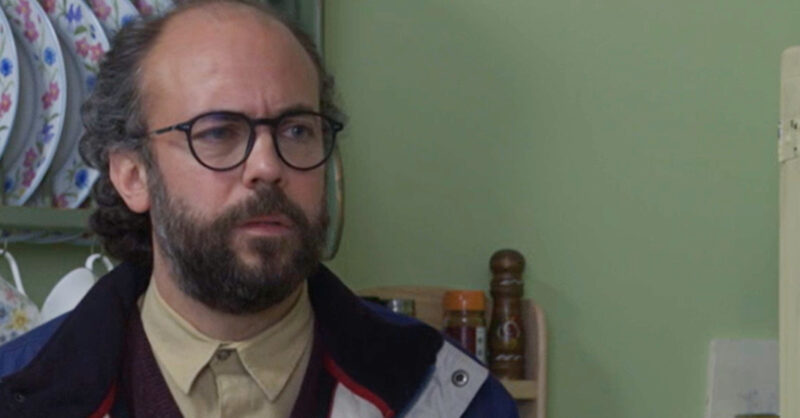 EastEnders' Reiss is panicking