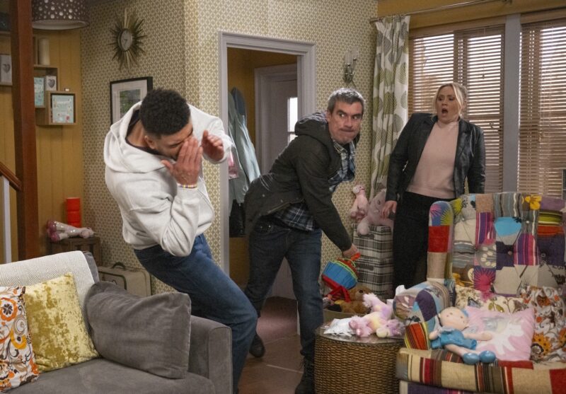 Cain punches Nate on Emmerdale